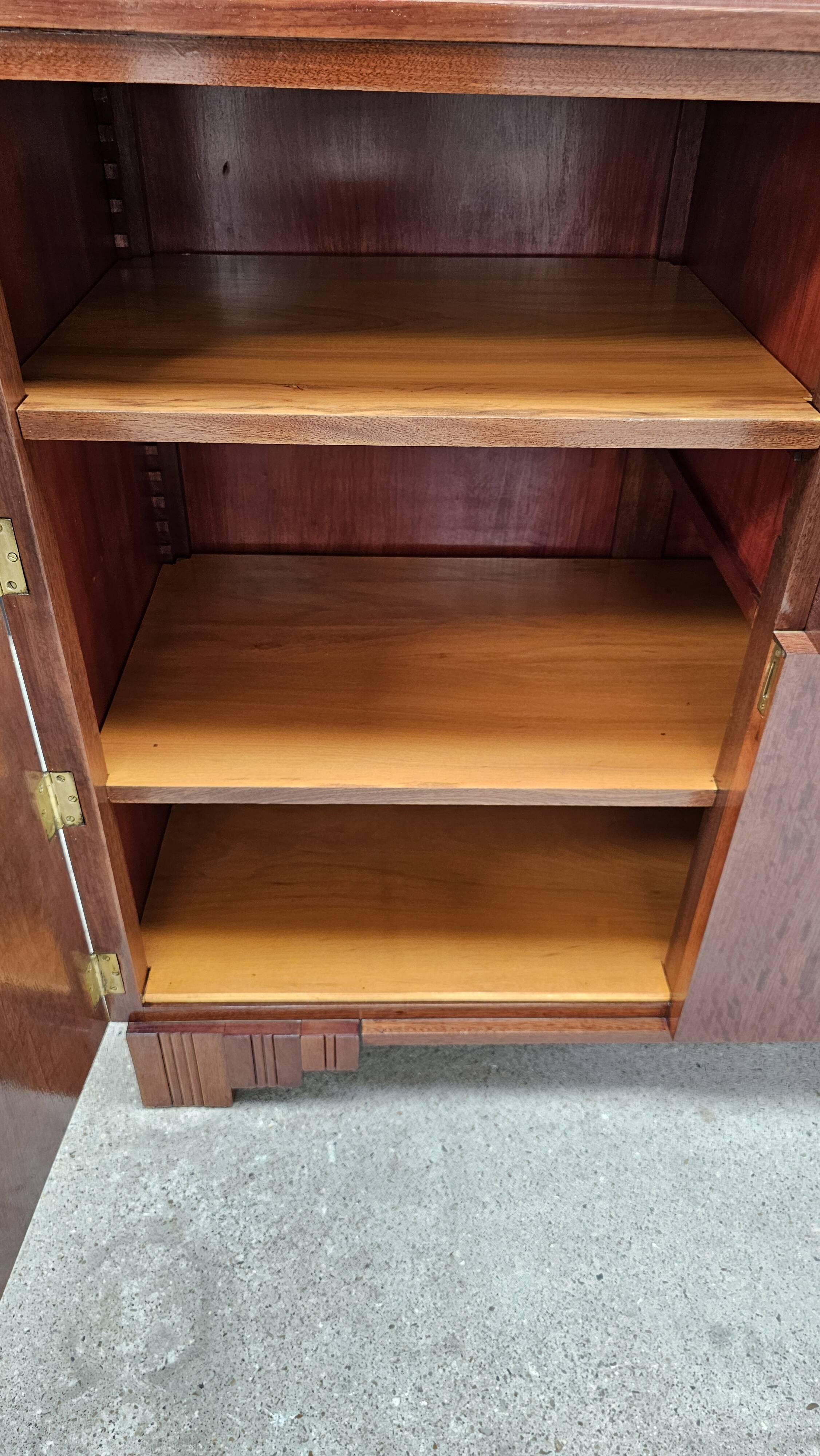 Art Deco buffet by Saddier & Fils in solid rosewood and veneer.
