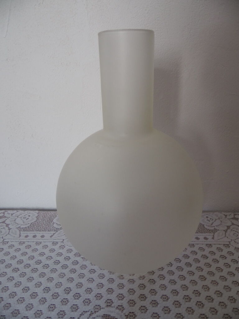 Frosted glass lampshade