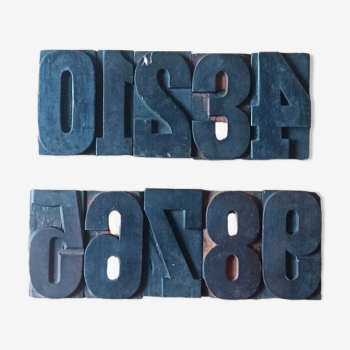 Old wooden printing numbers