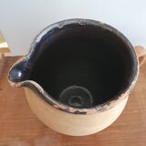 Pitcher in varnished earth