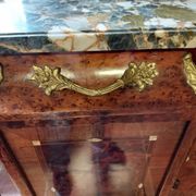 Buffet desserte en acajou de style louis xv dessus marbre