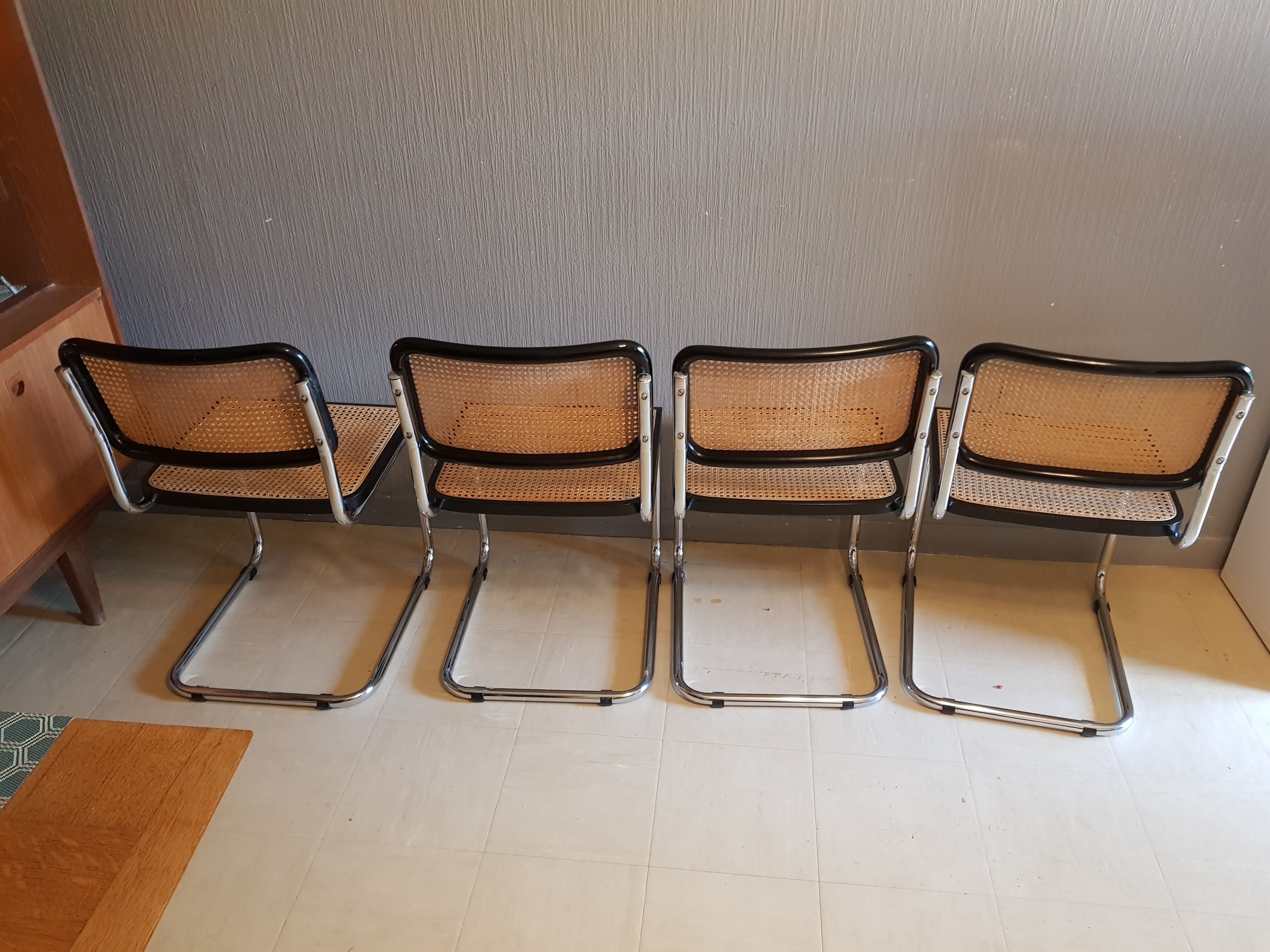 Suite de 4 chaises Breuer B32