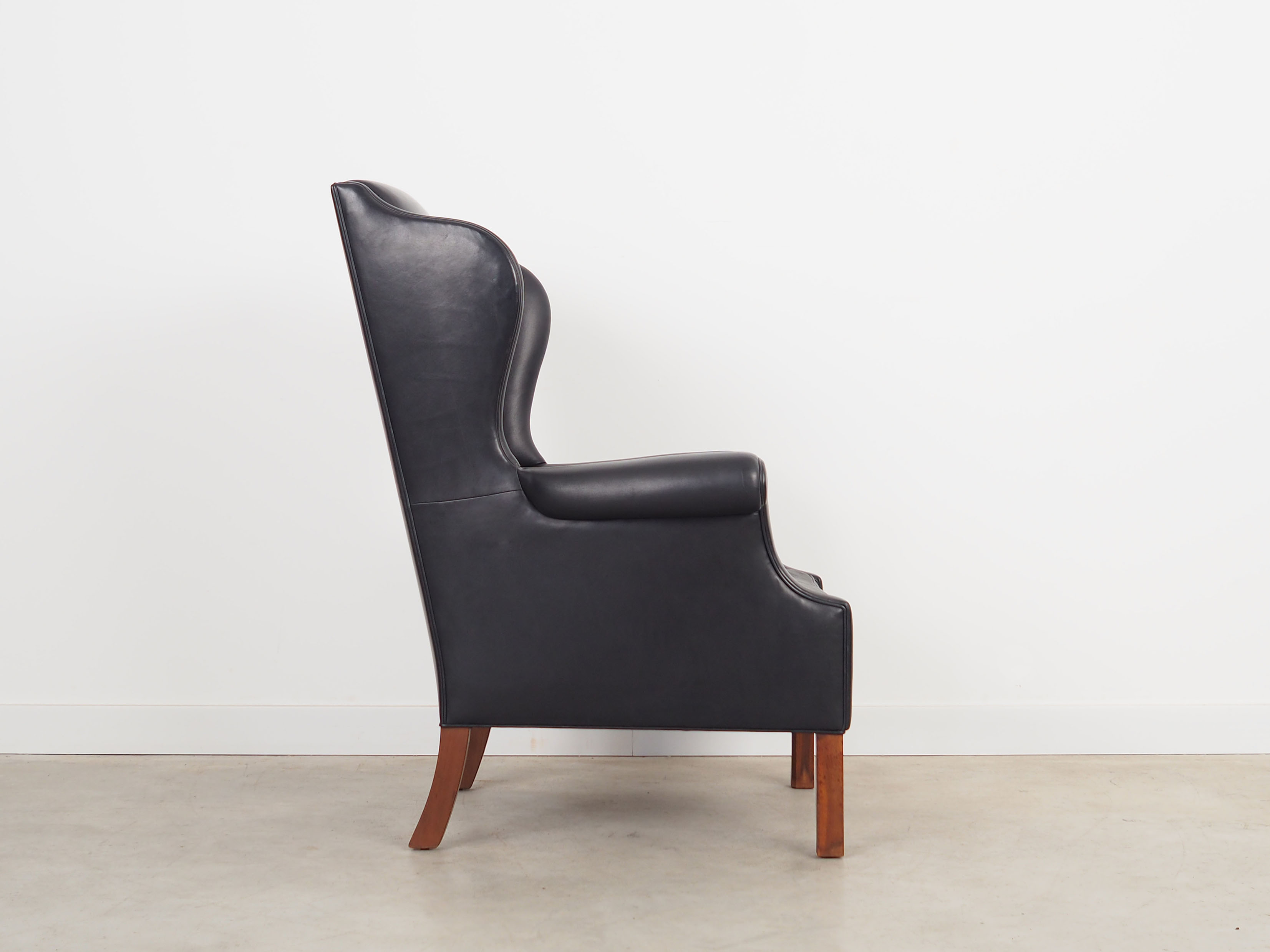 Black leather armchair, Danish design, 1970s, production: Denmark