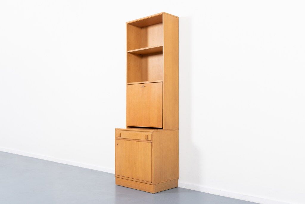 Swedish vintage bar cabinet in two parts in oak from the 1970s