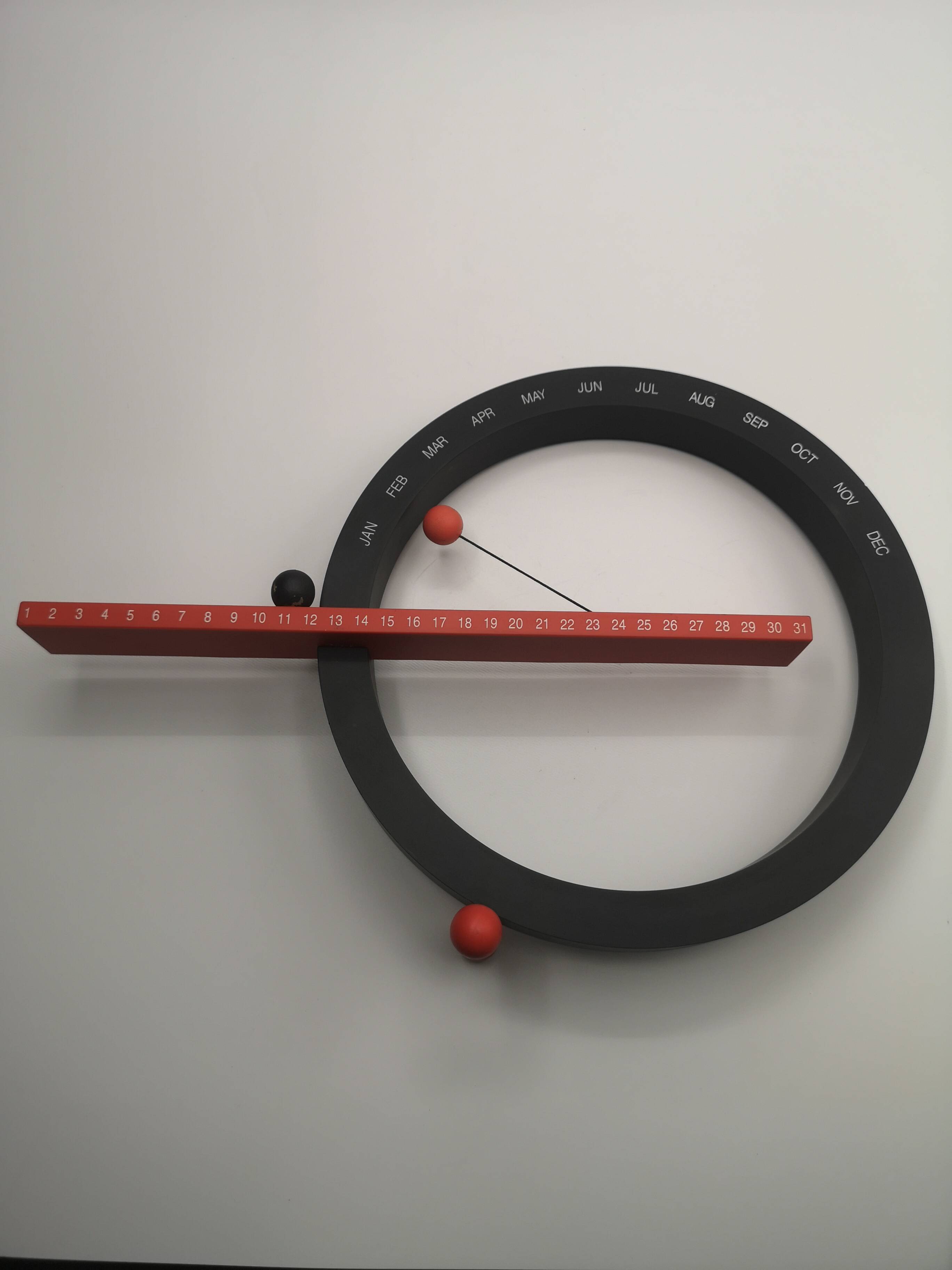 Perpetual calendar "1998 Gideon Dagan Design"