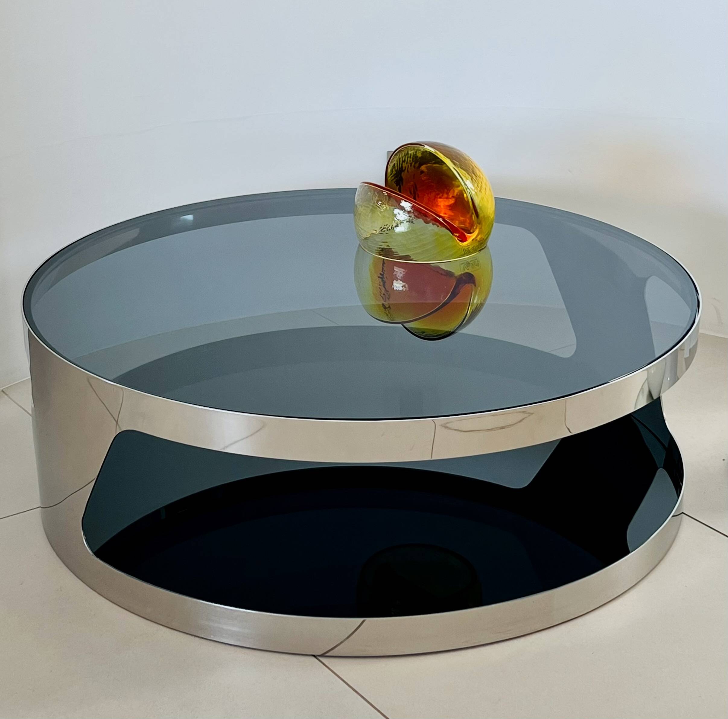 Round coffee table by Gallotti & Radice, Italy post 2000.