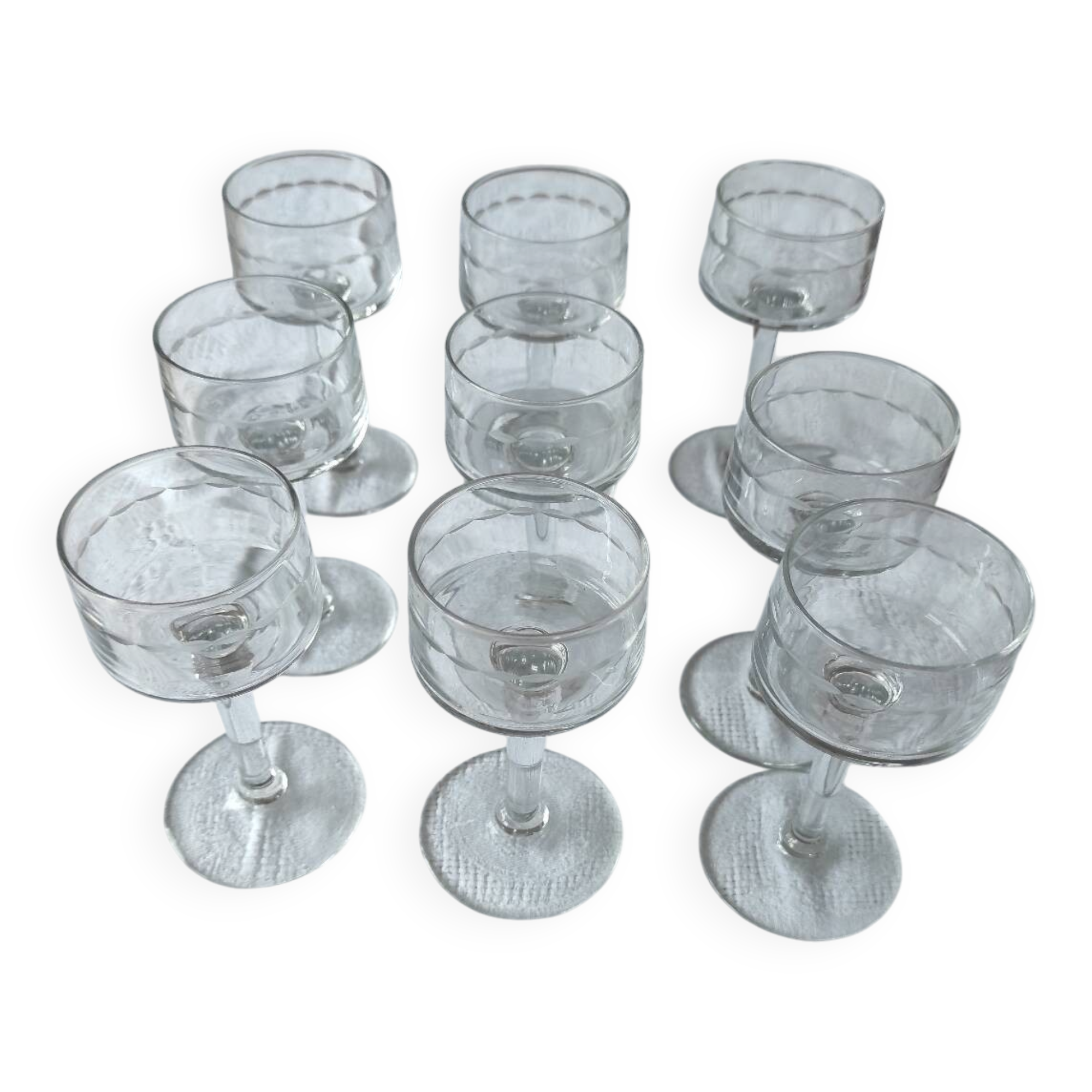 Set of 9 Anjou-style white wine glasses