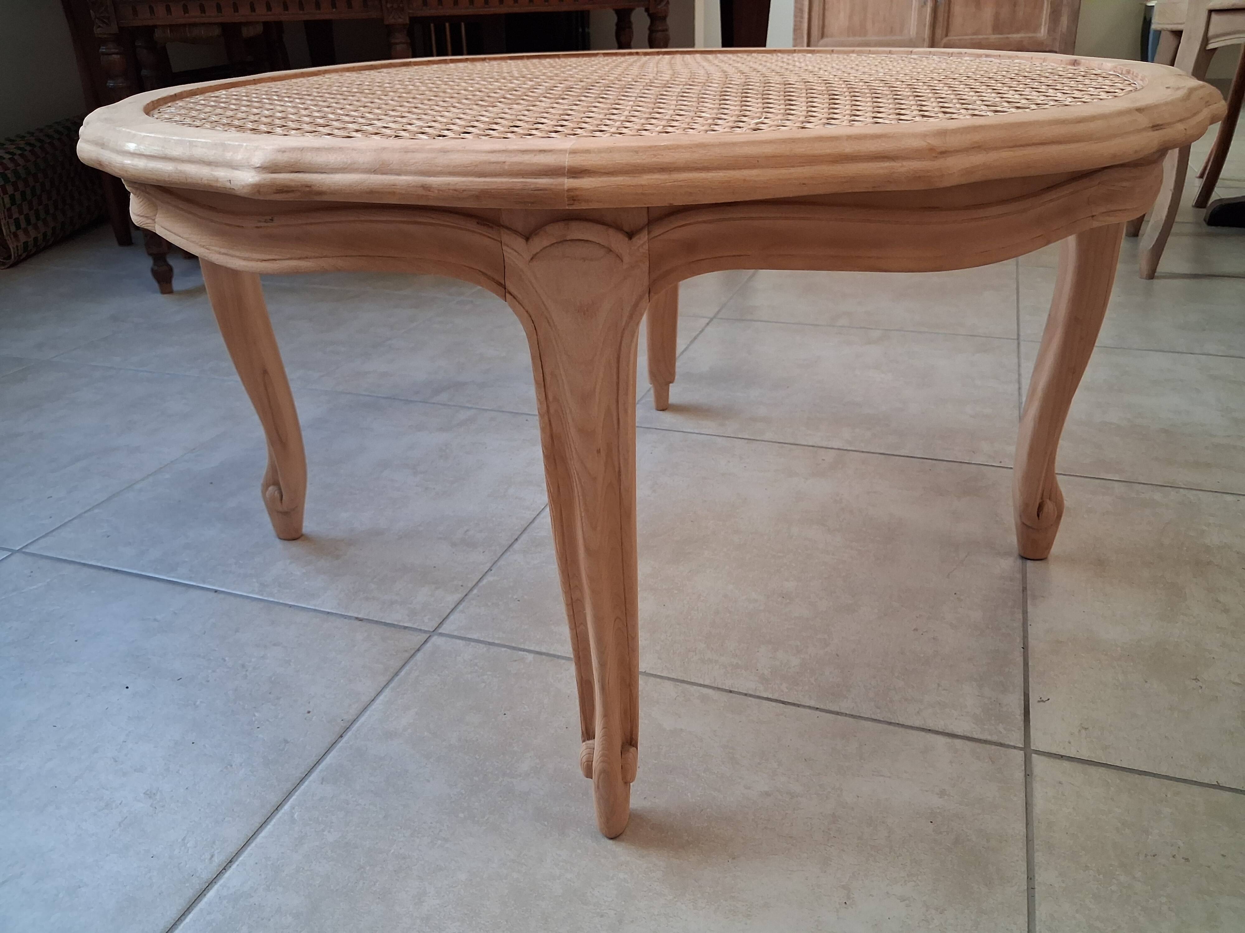 Table basse ronde salon