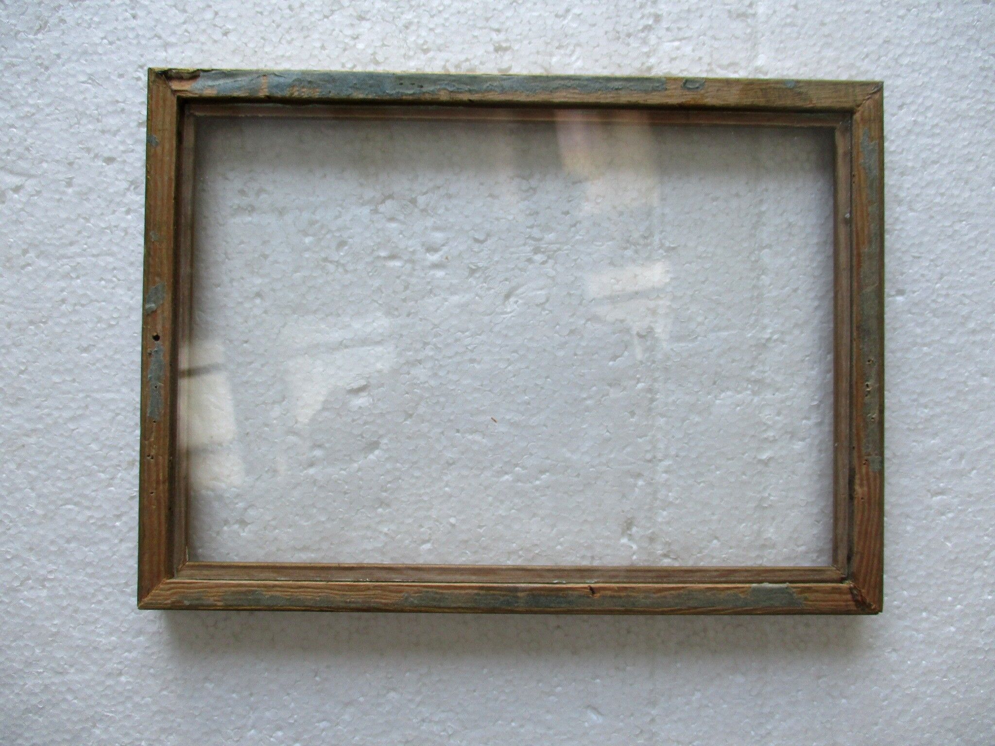 Old gilded wood frame for subject of 150 x 215