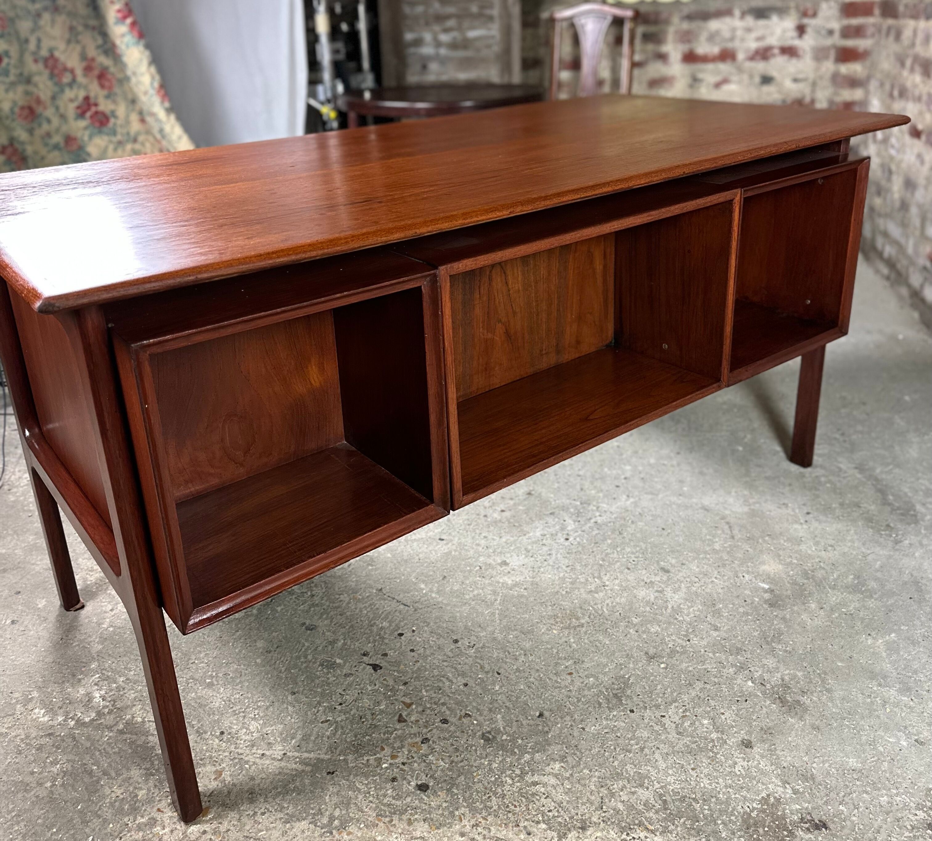 Scandinavian desk by Arne Vodder for Sibast, 1960