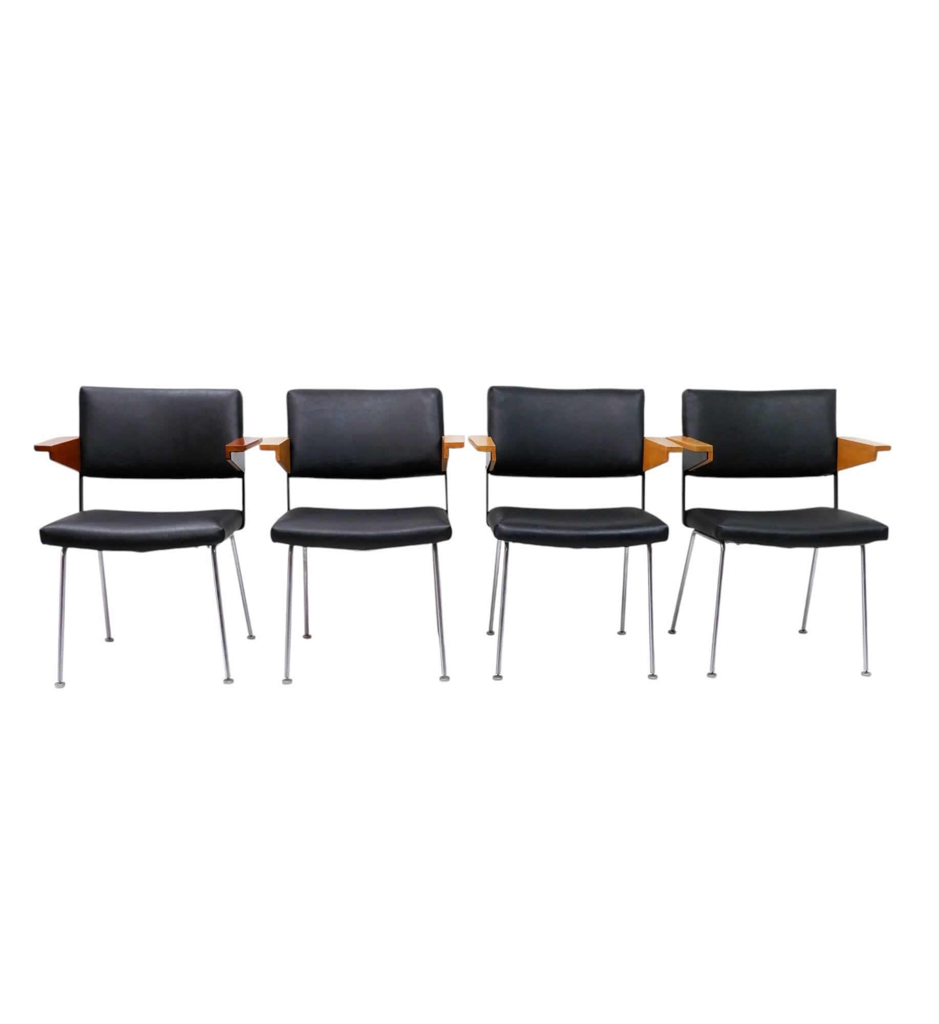 Ensemble de 4 fauteuils par A. Cordemeyer pour Gispen