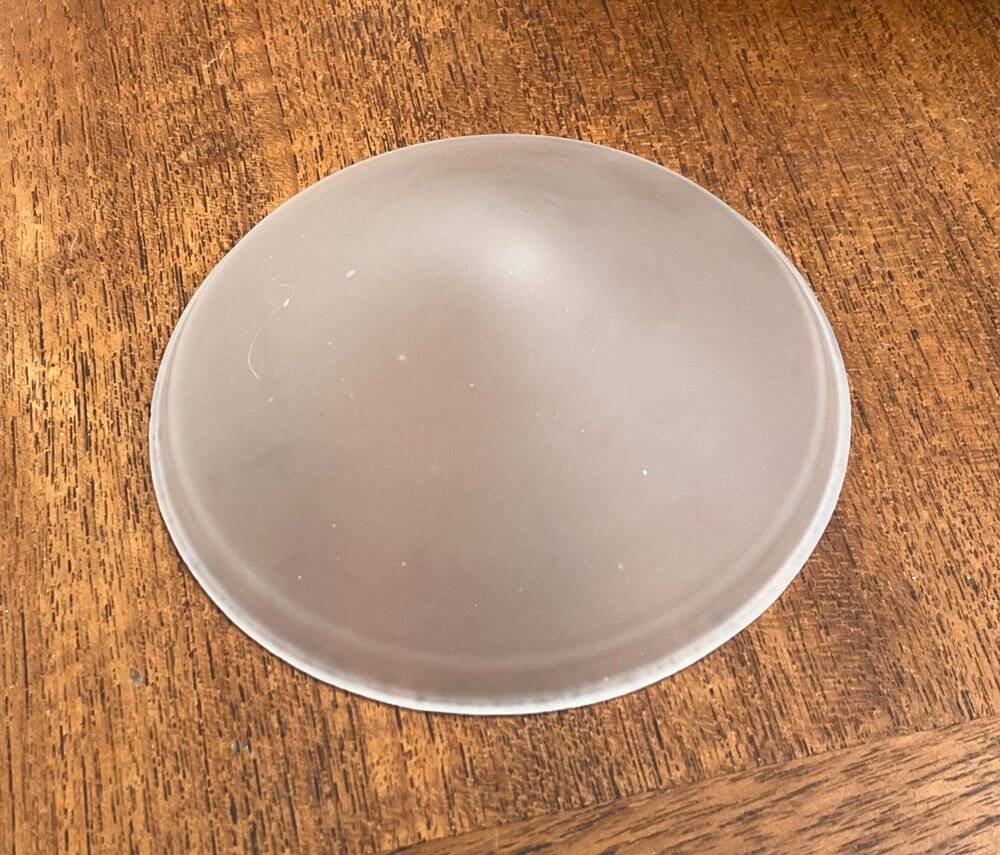 Lampe suspendue en métal et verre modèle danois milieu du siècle Ph 4 1/2 - 4 par Poul Henningsen pour Louis Poulsen, années 1980