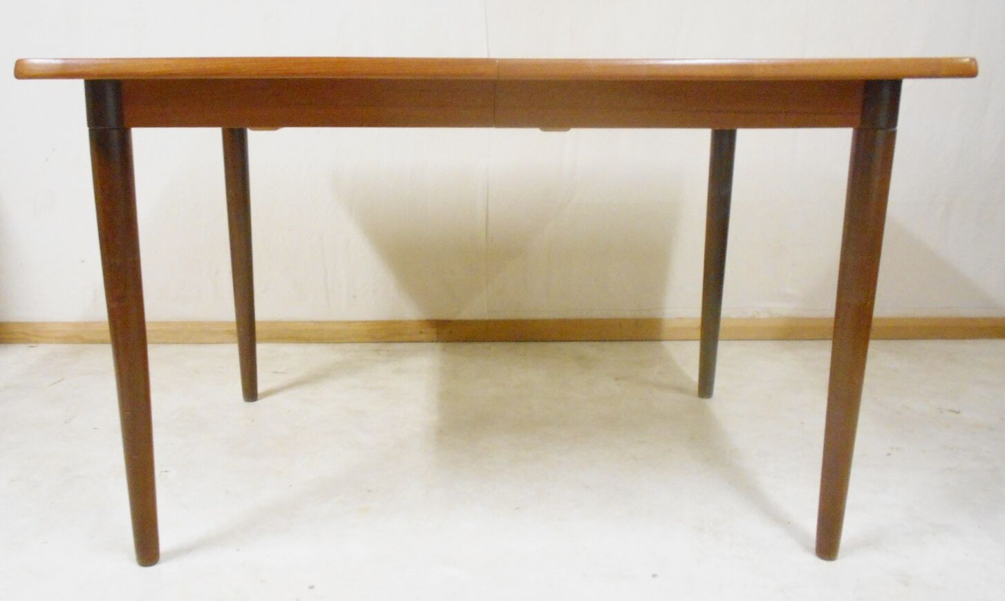 Scandinavian teak expandable table