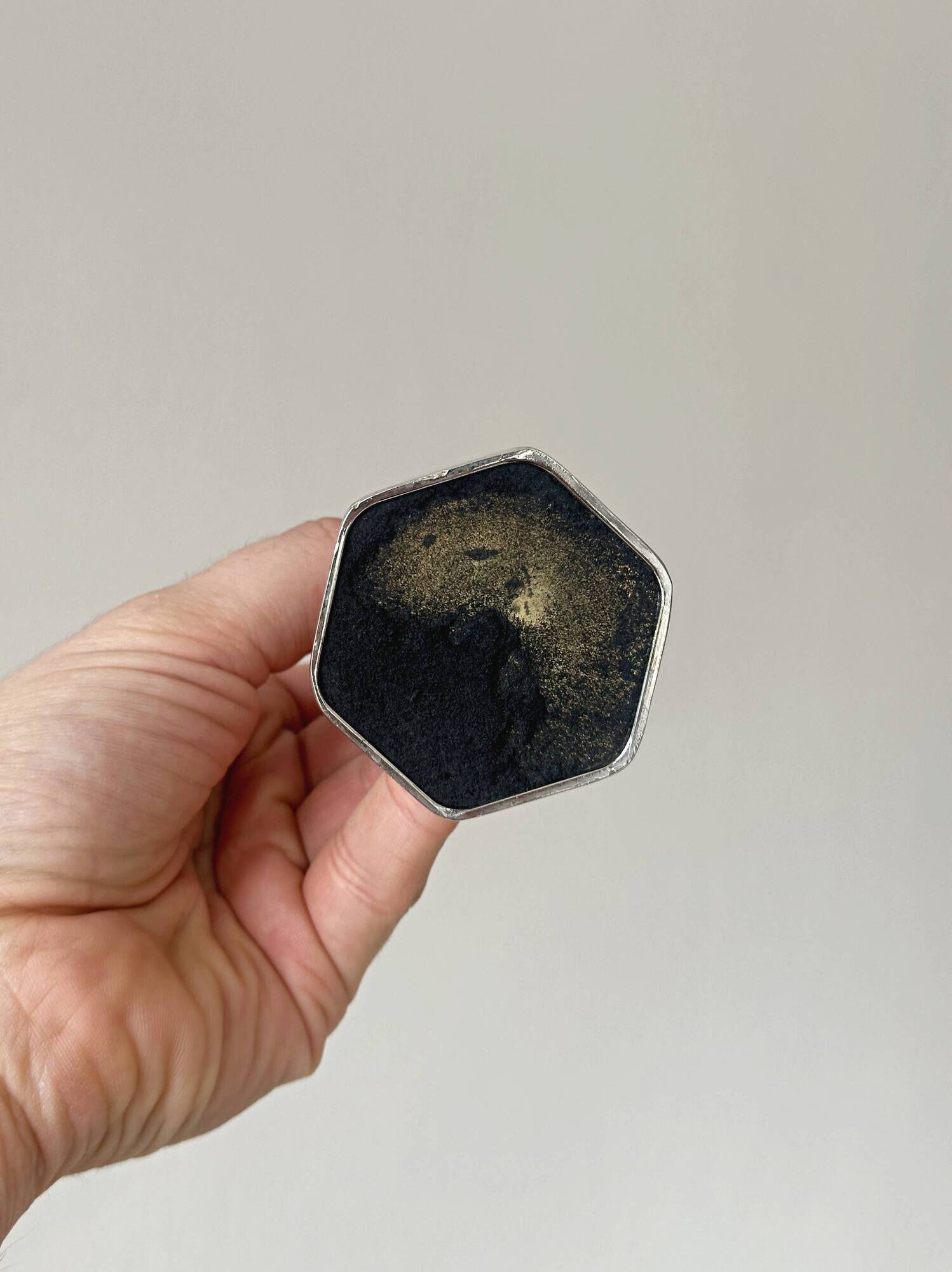 Vintage metal soliflore