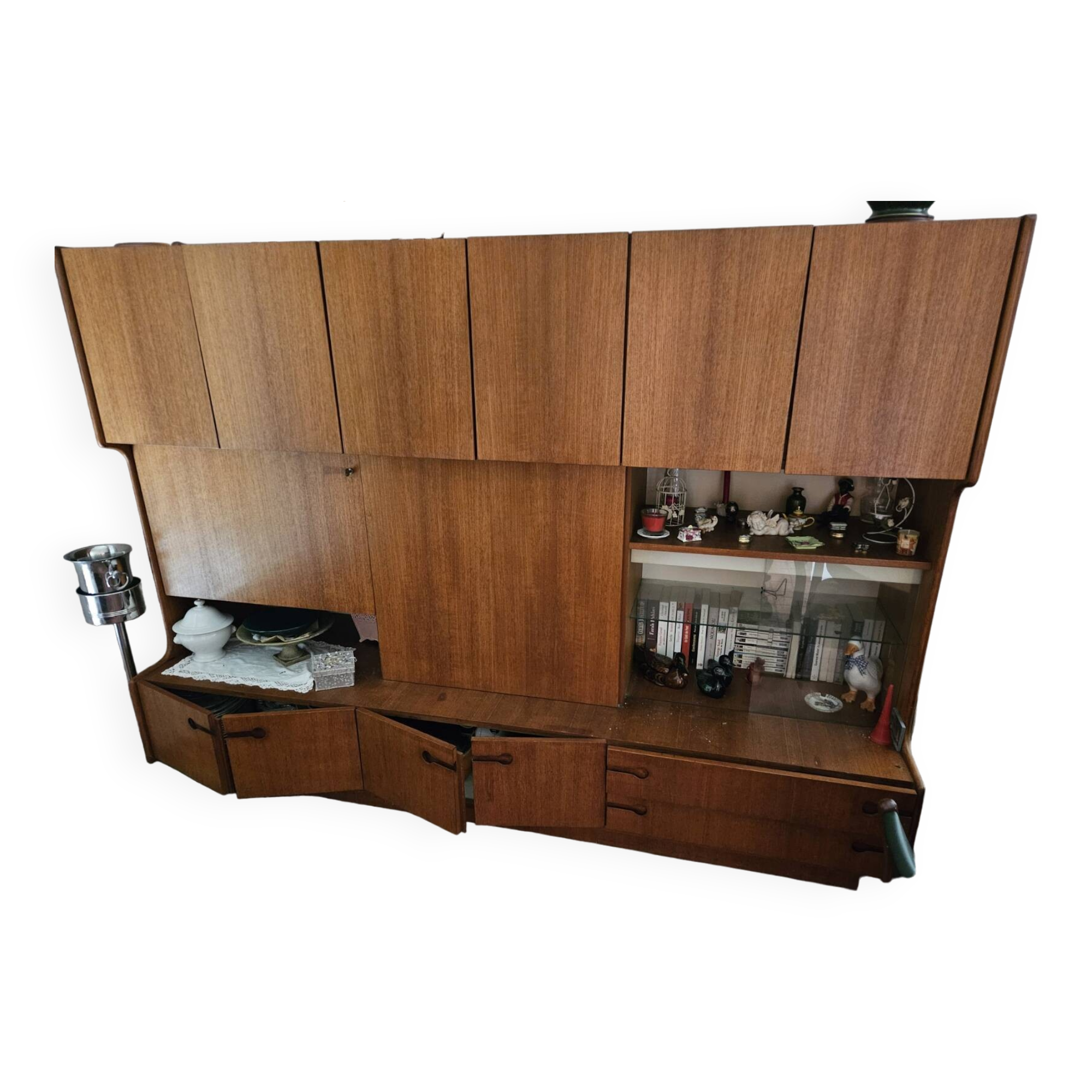 Scandinavian living in teak