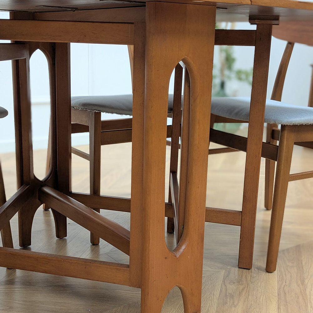 Scandinavian modular table in teak | Bendt Winge