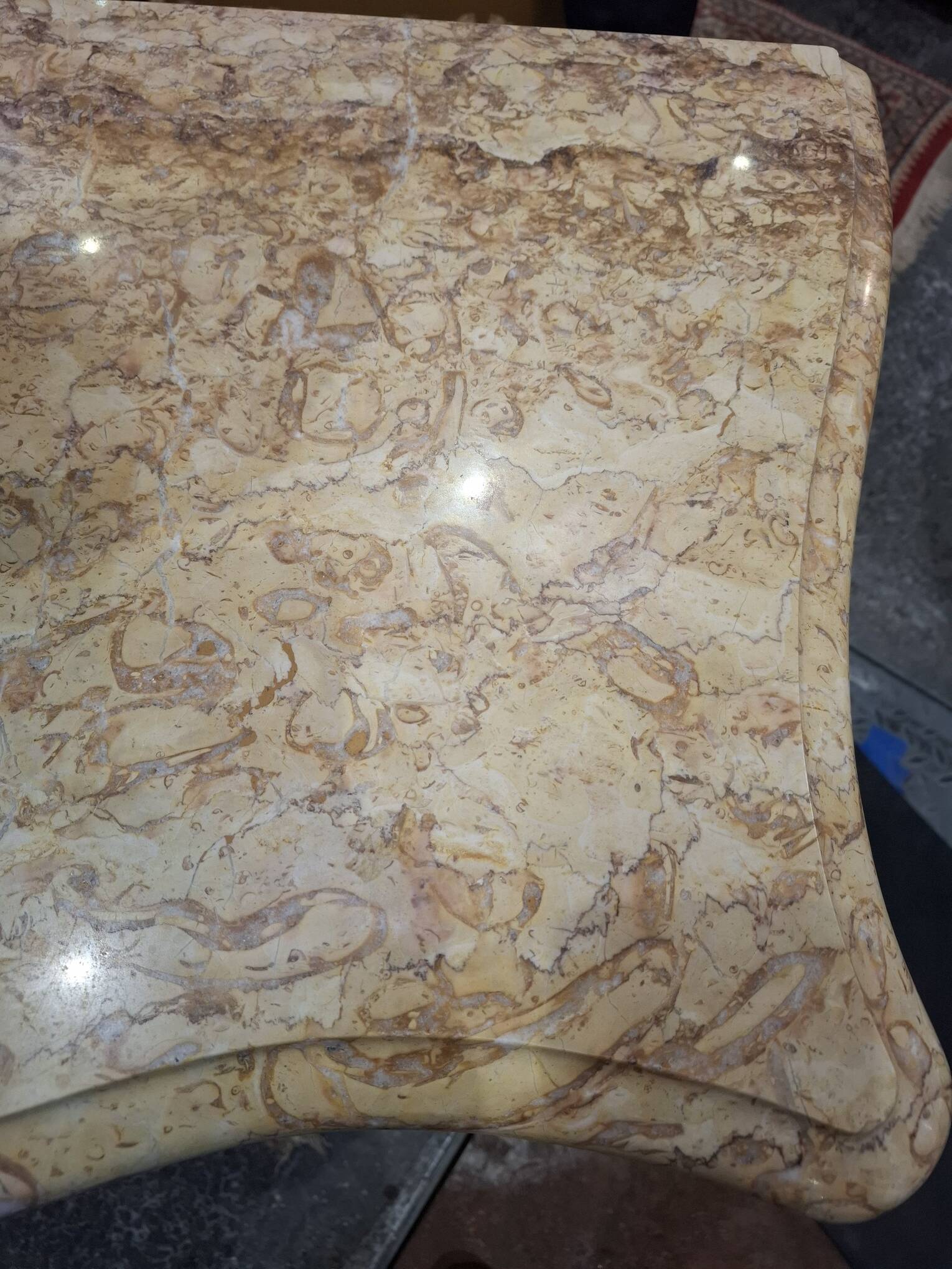 Commode De Style Louix XV En Marqueterie