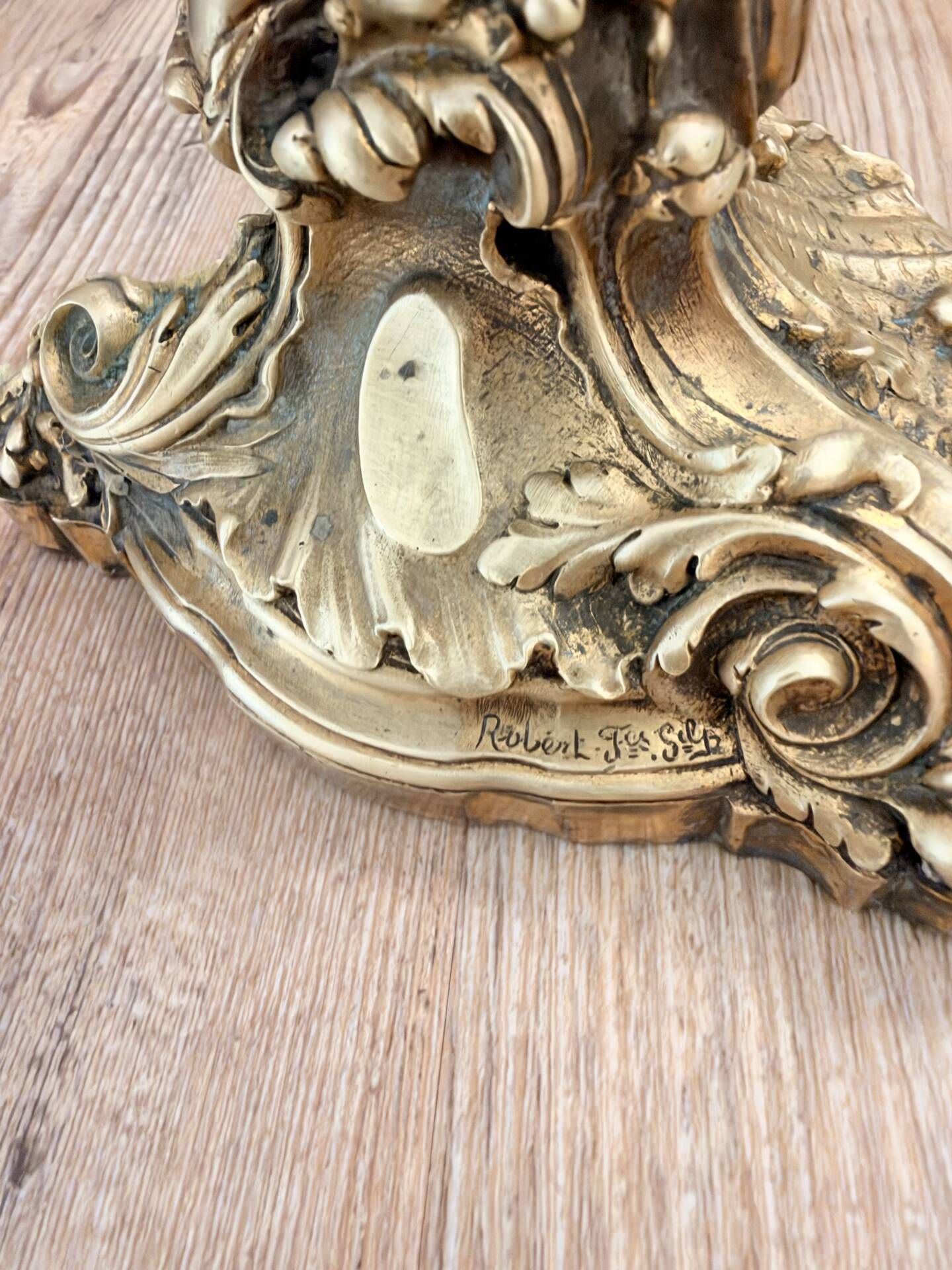 Art Nouveau torch lamp base in gilded bronze by Susse Frères & Robert.