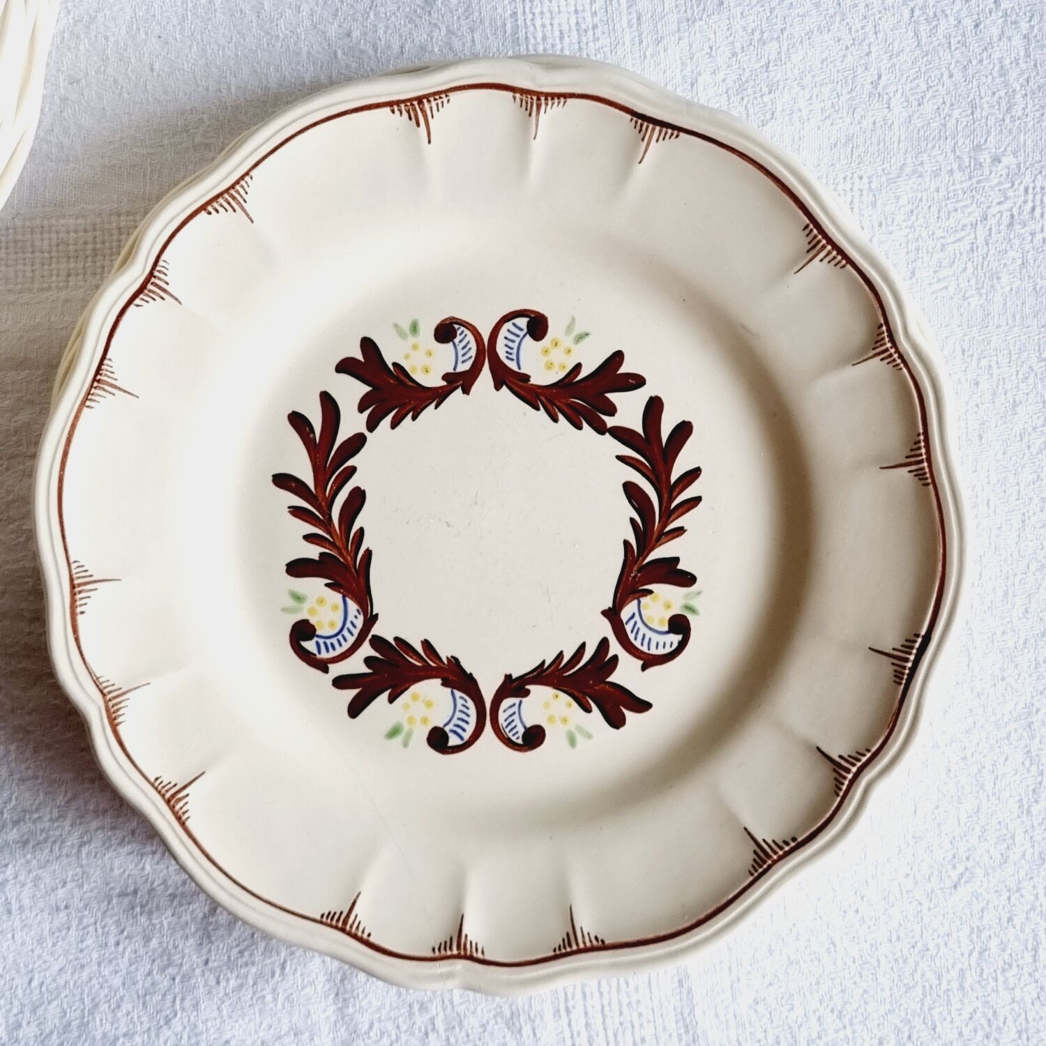 11 dessert plates Salins France