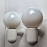 Pair of vintage space age wall lights in white plastic, Allibert 1970 bathroom bedside night light