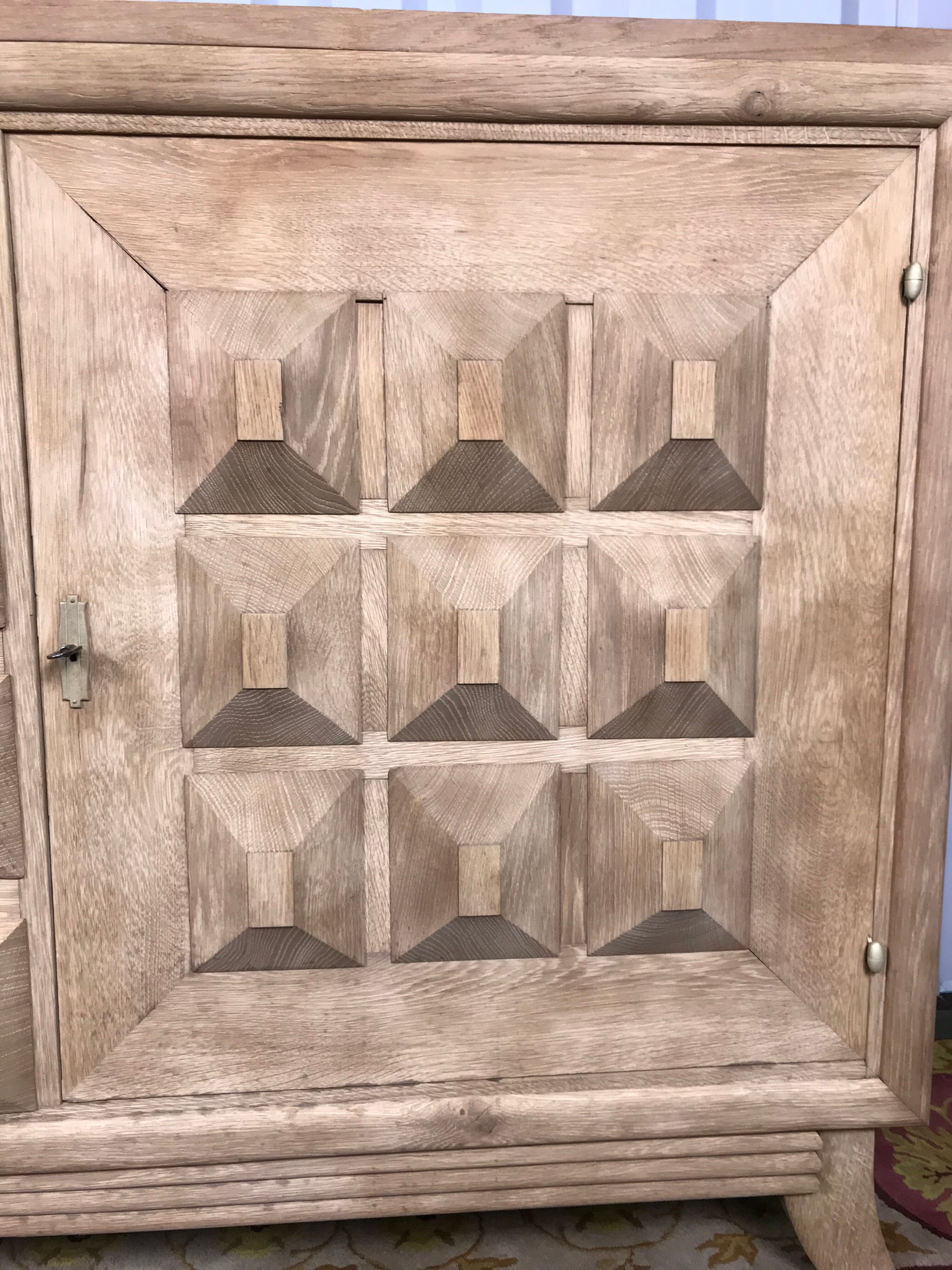 Brutalist solid oak line - aero-mmred art deco