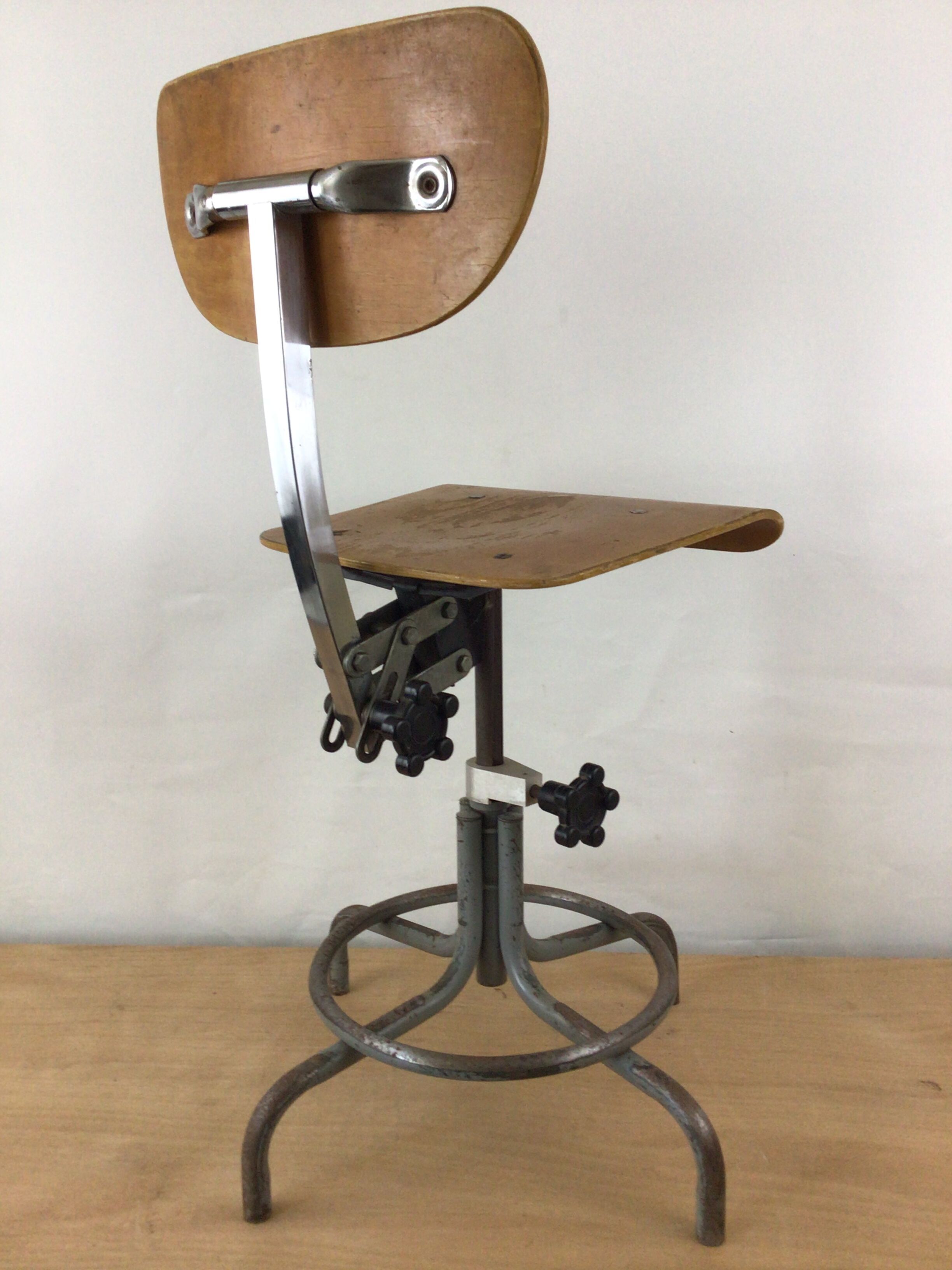 Industrial draughtsman chair