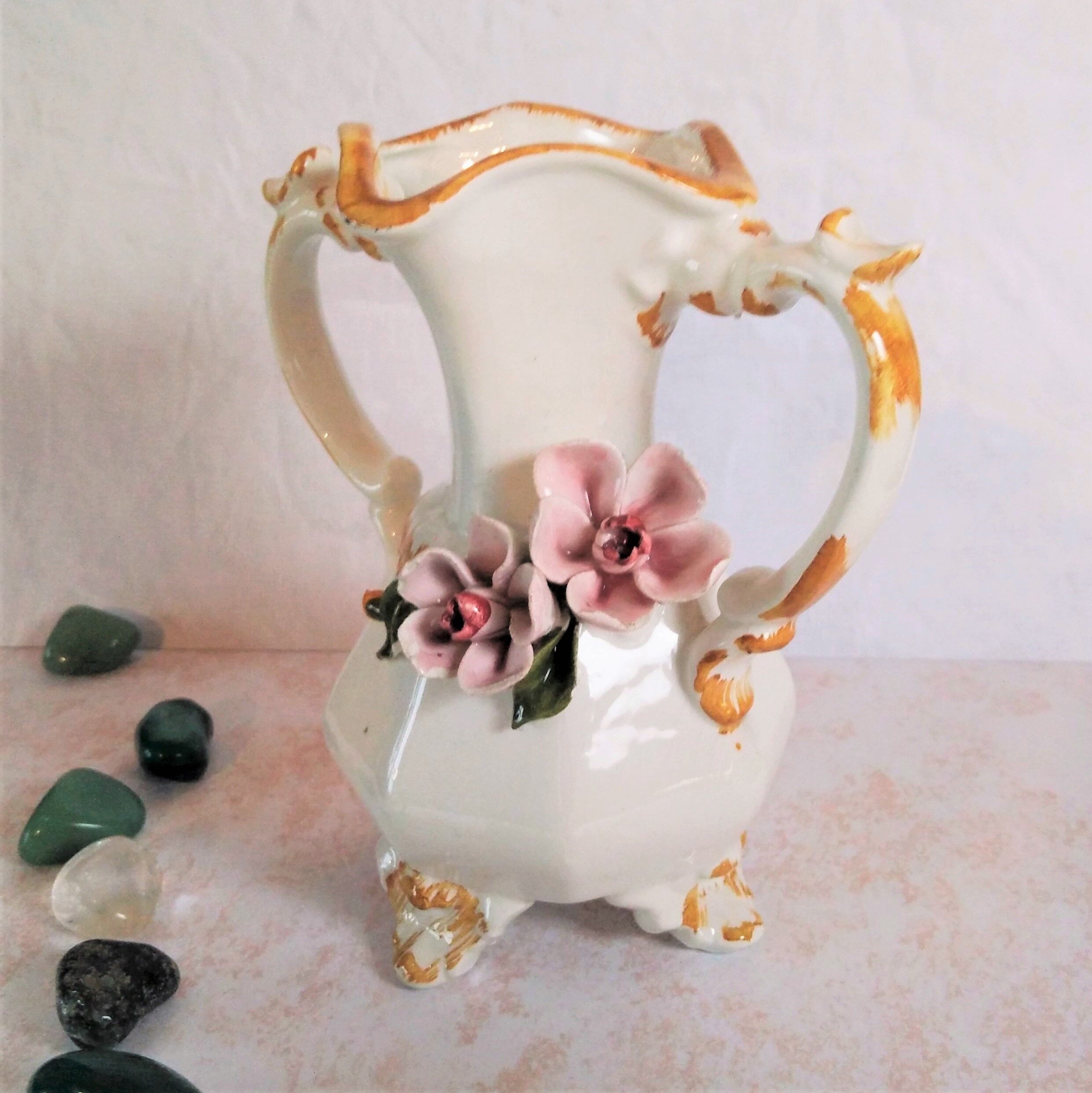 Vase soliflore, earthenware, signed Bassano, floral decoration