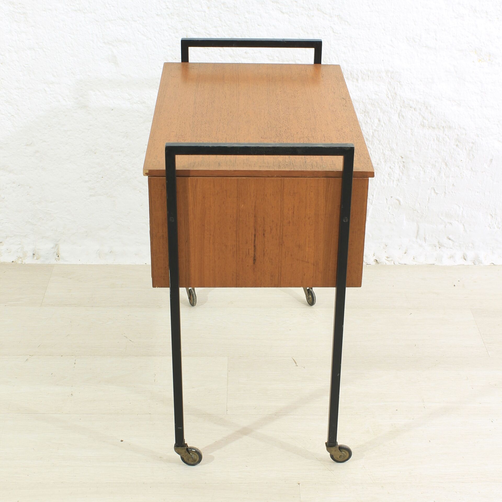 60s sewing trolley / table