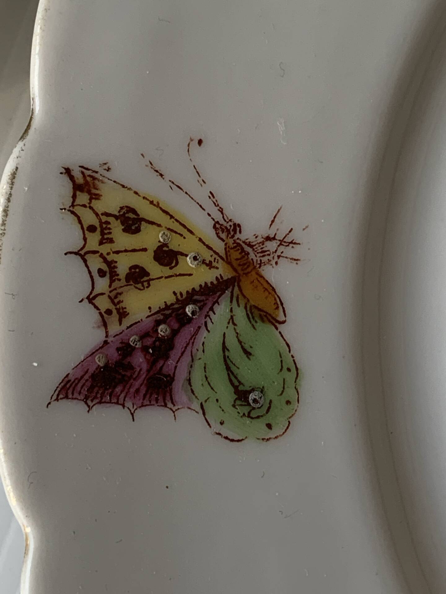 Six assiettes à entrée 1900s fleurs et papillons