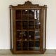 Vitrine murale ancienne en bois