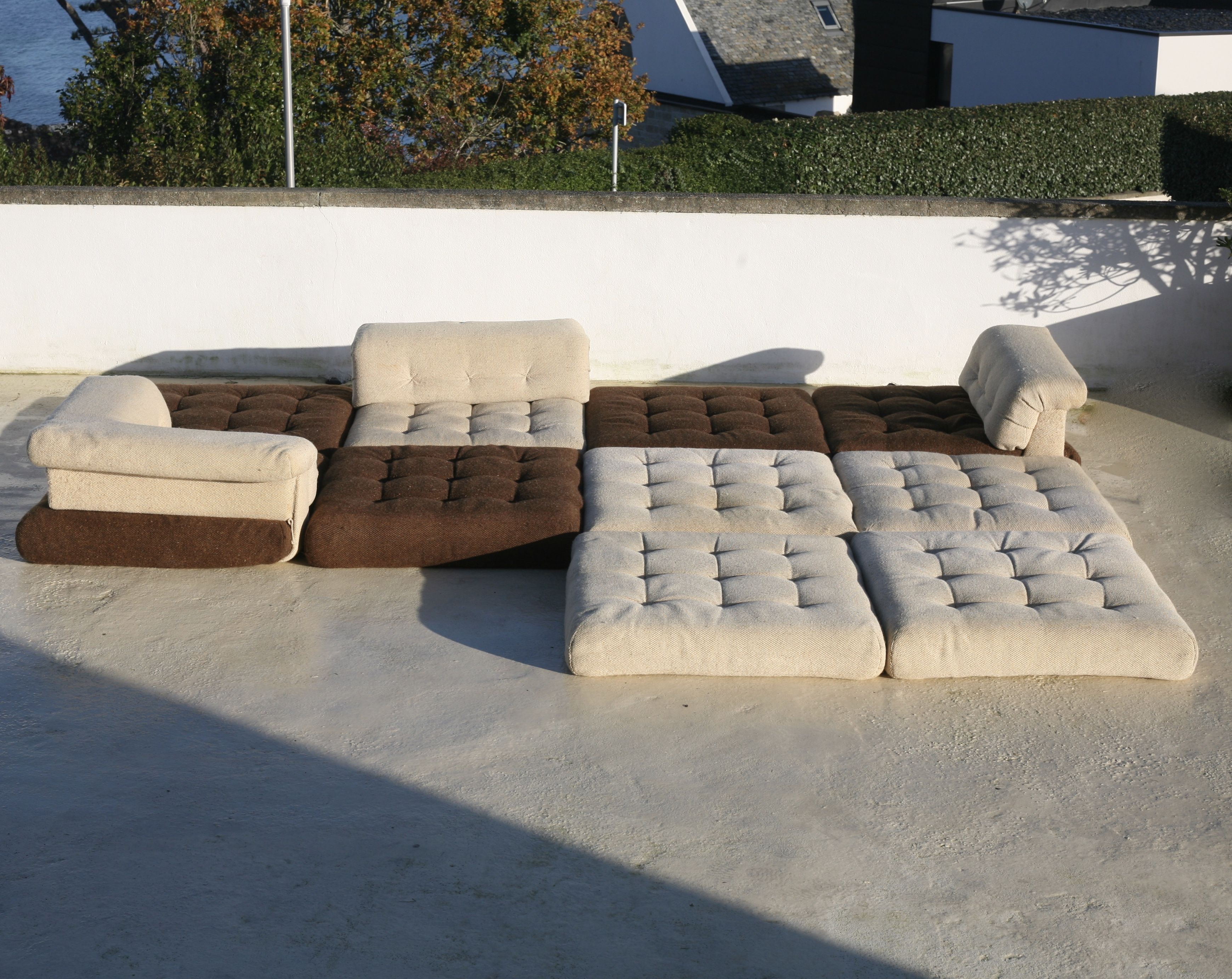 Modular sofa Mah Jong, Hans Hopfer, France, 1971. Roche Bobois Edition.