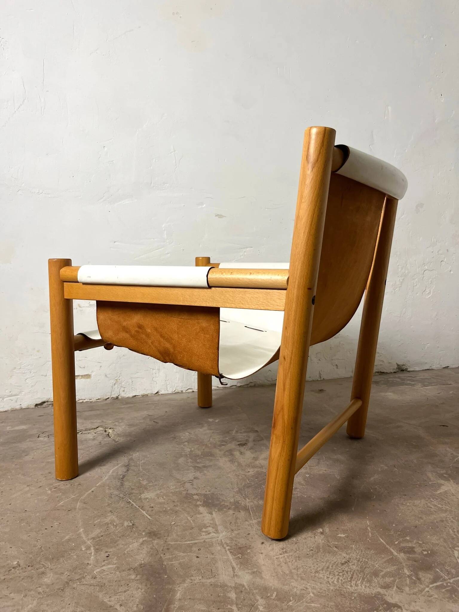 Safari armchair in white leather by Ibisco, Italian design, 1970s.