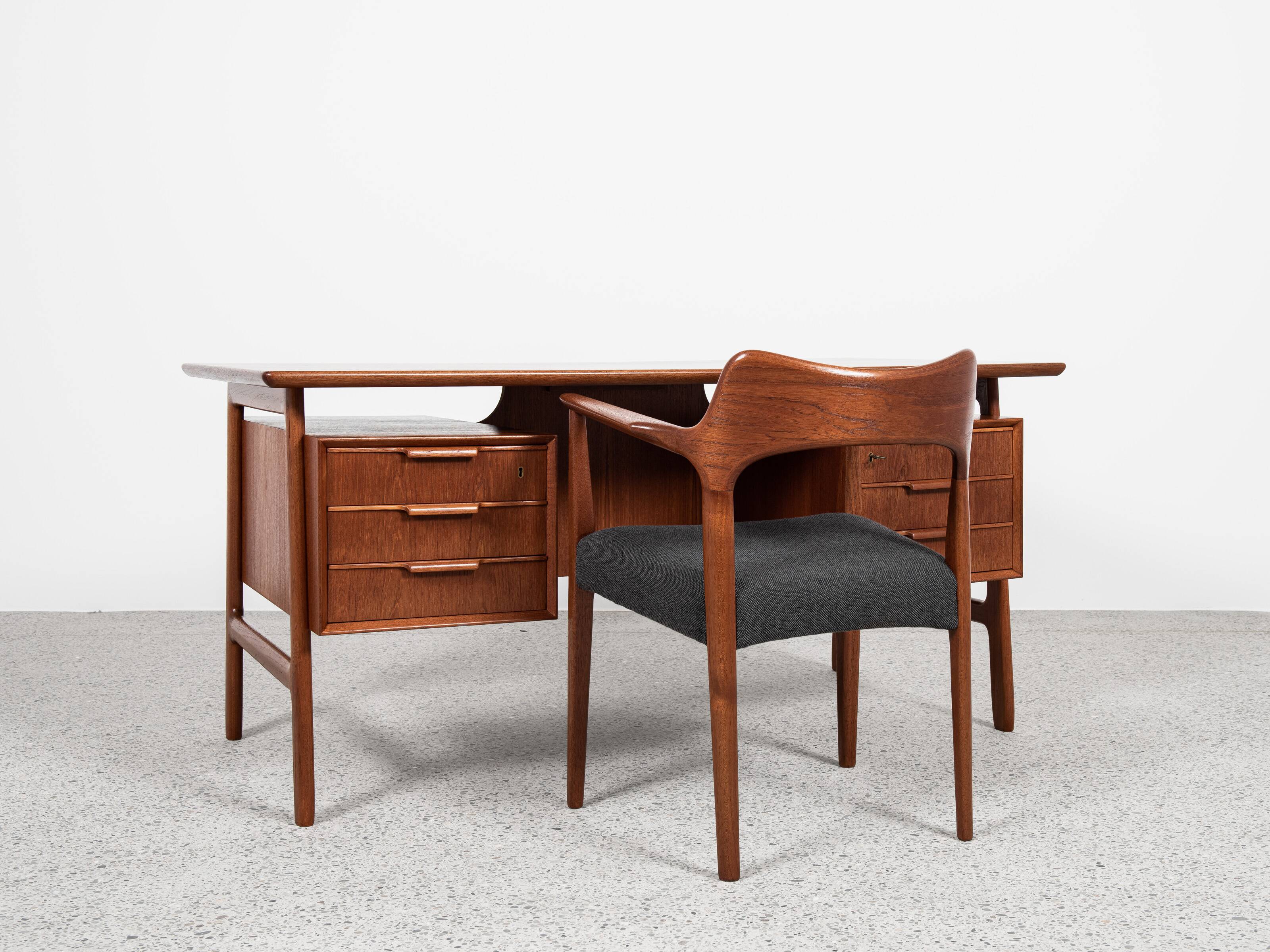 Midcentury Danish desk known Model 75 in teak by Omann Jun 1960s