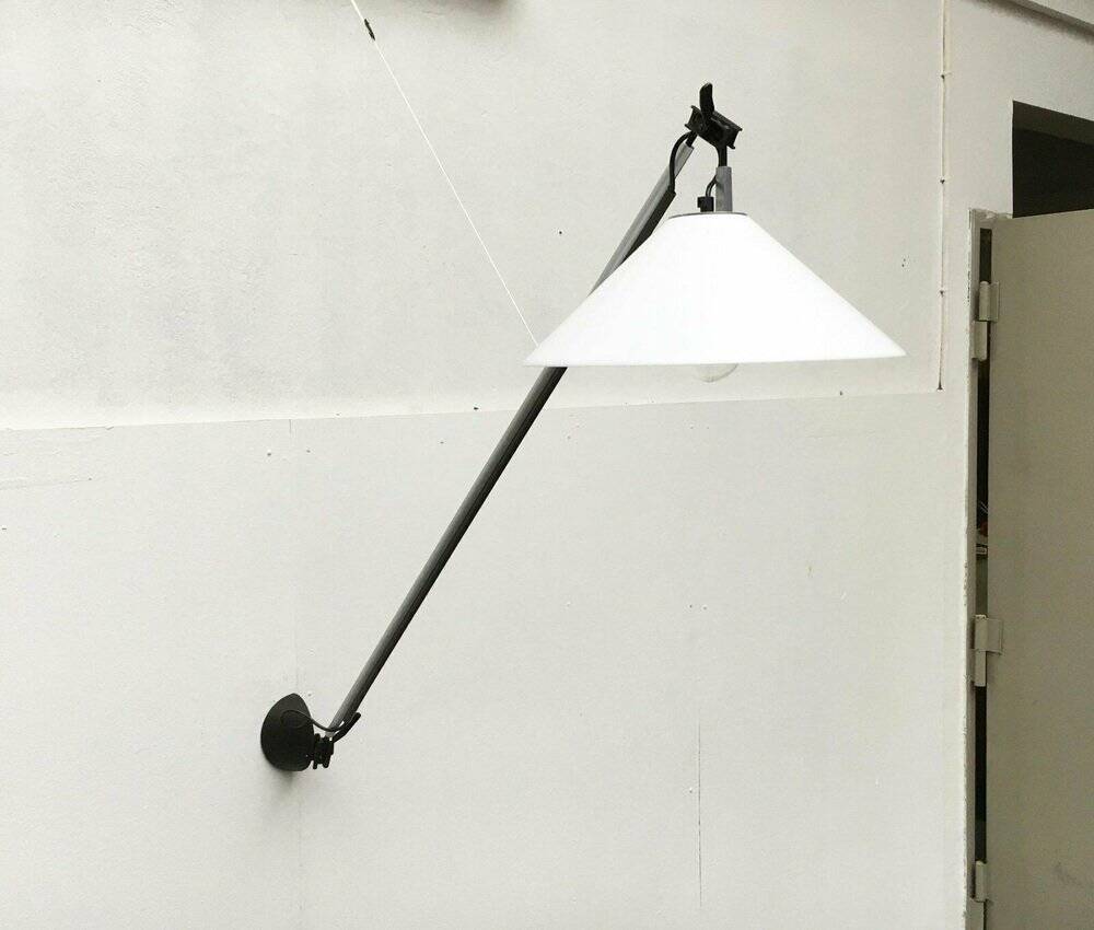 Postmodern Italian wall lamp Aggregato Braccio by Enzo Mari & Giancarlo Fassina for Artemide, 1970s