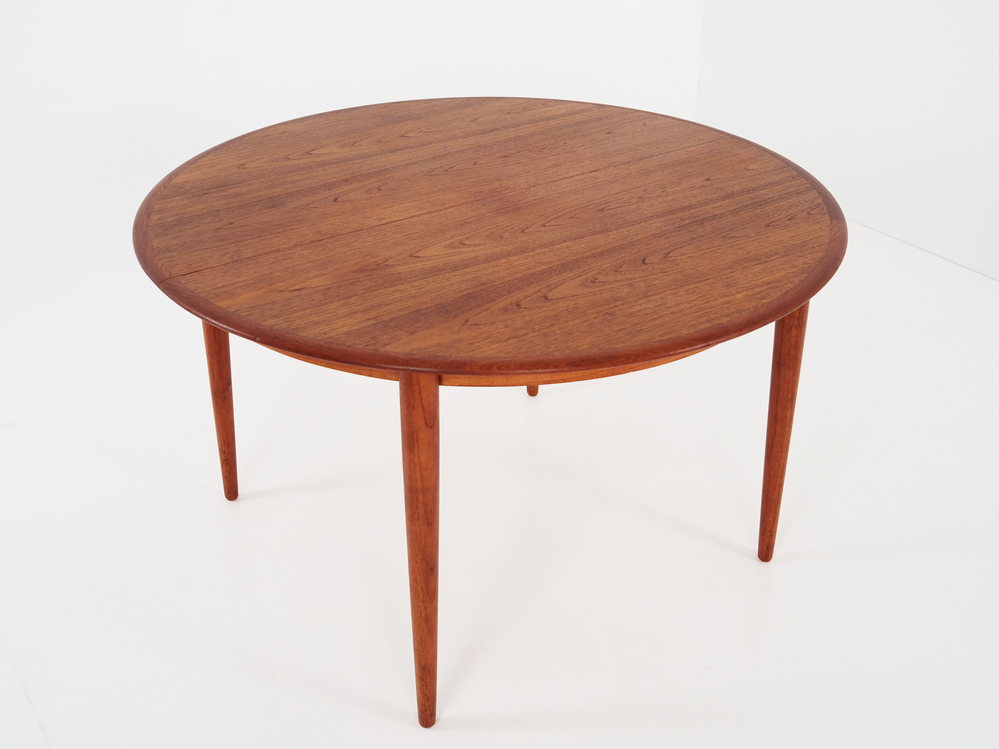 Round folding table, 1970s design