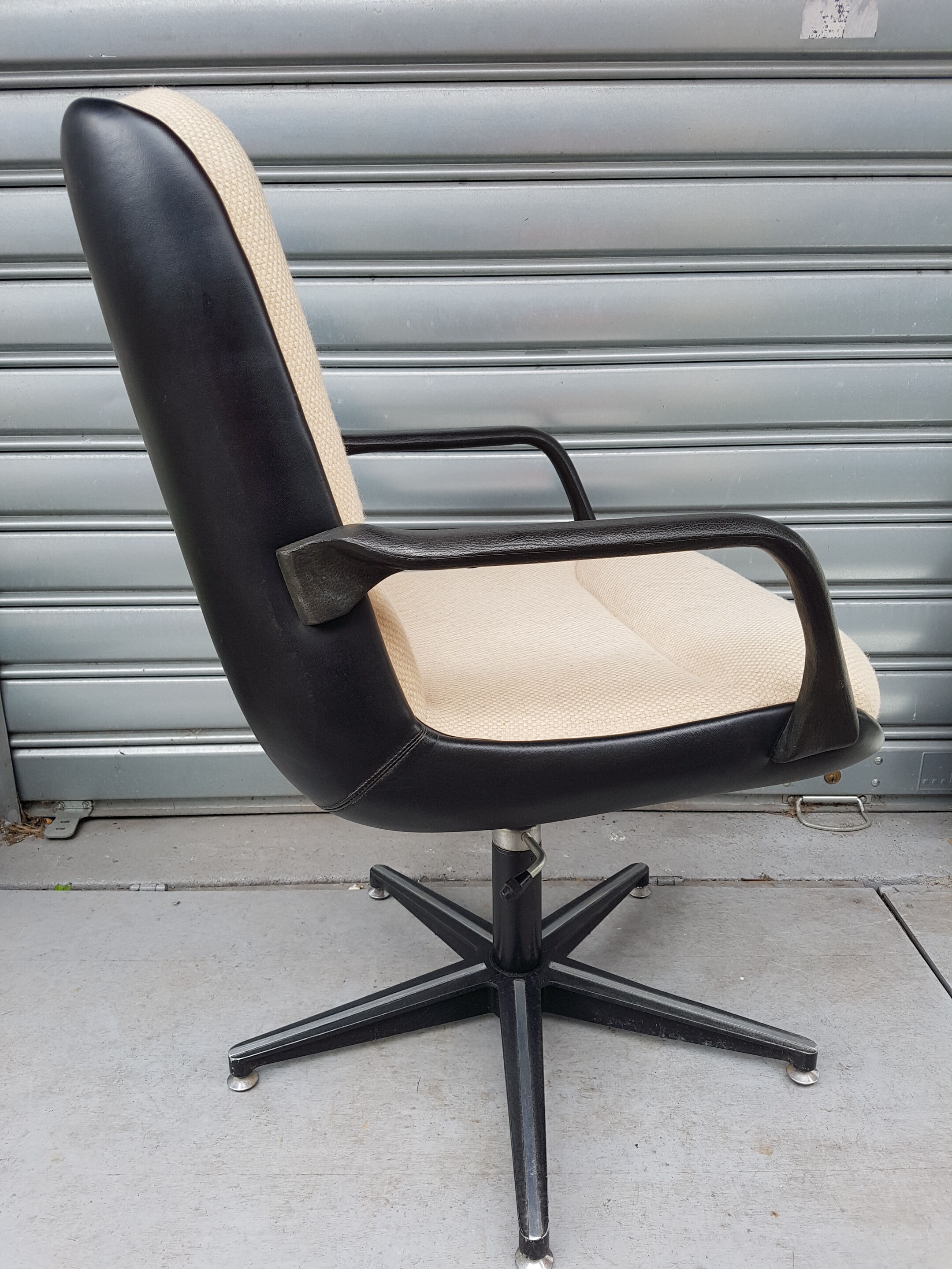 Randall back office chair, comforto edition 70s