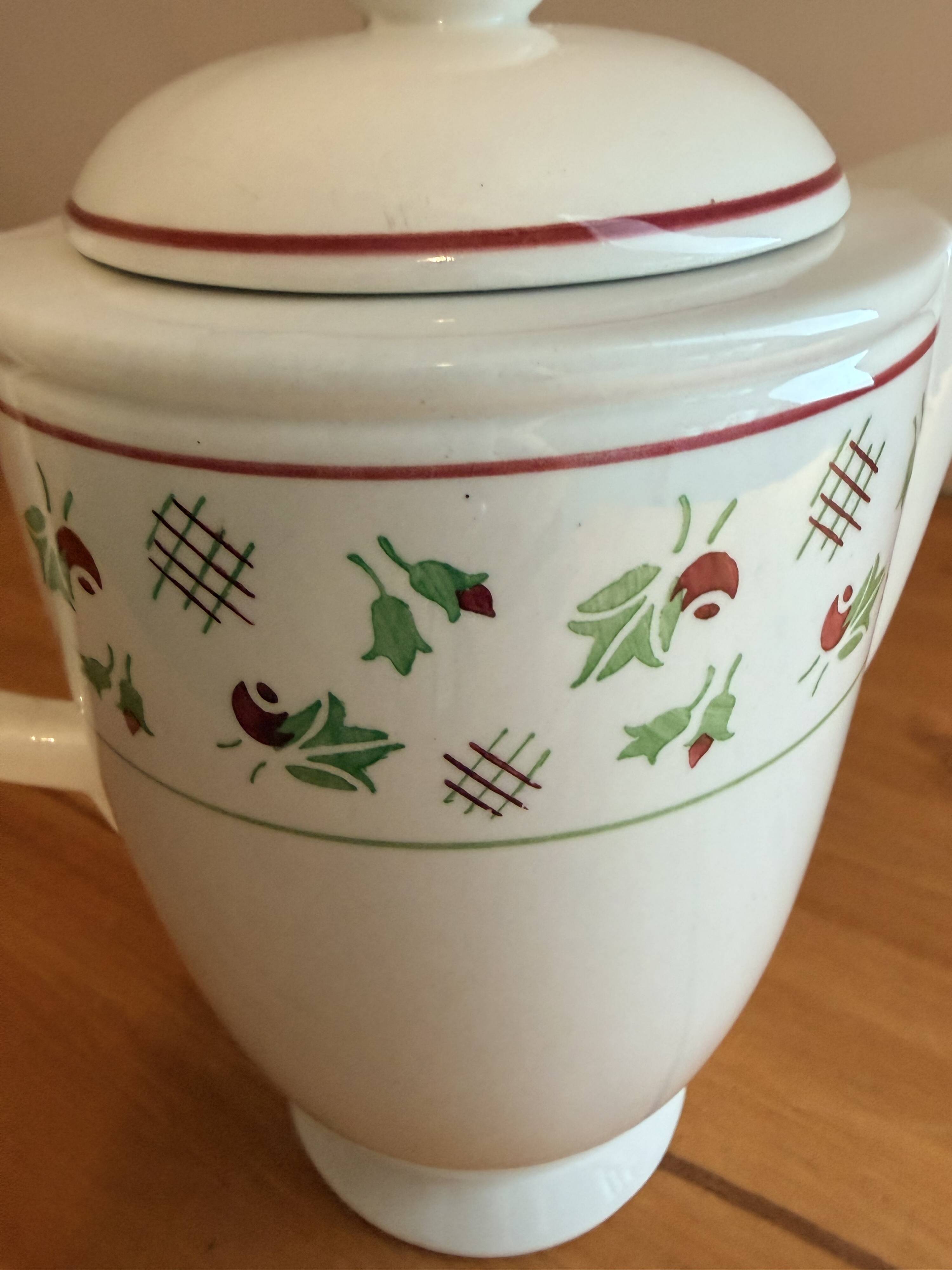 Vintage coffee maker 2107104