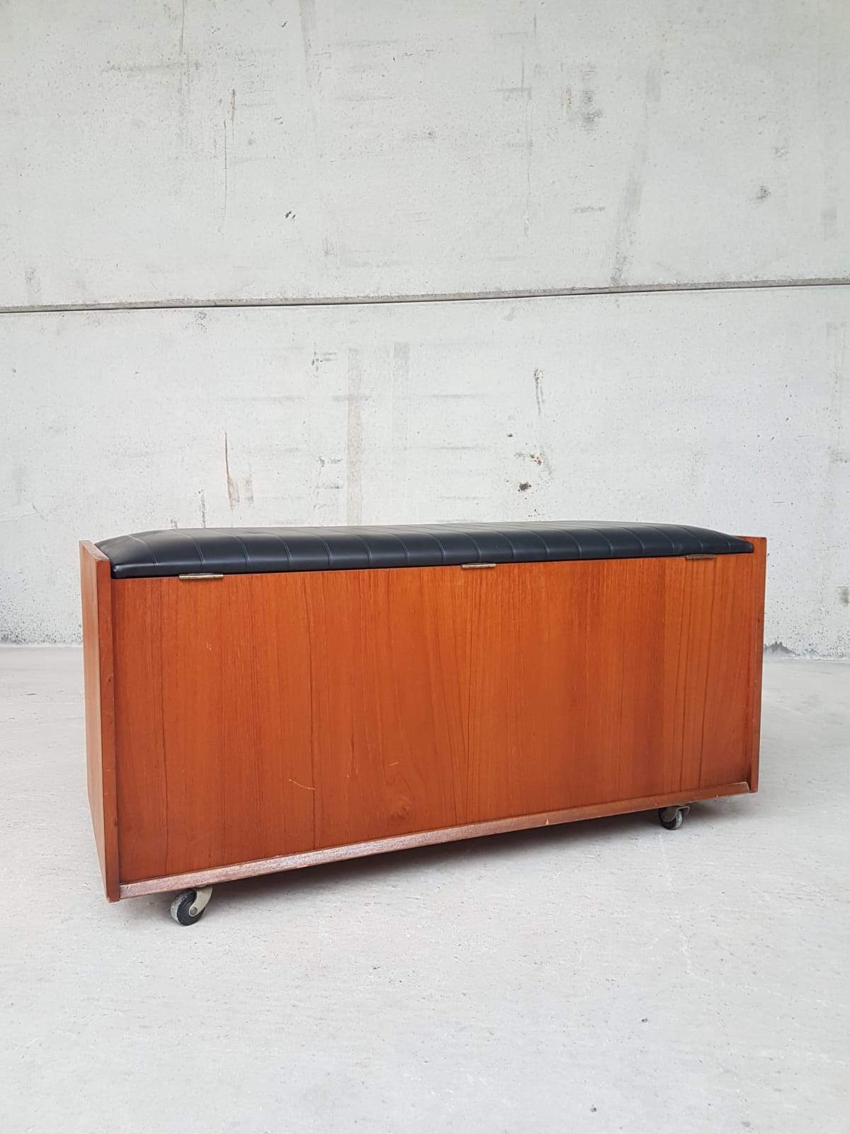 Vtg Mid Century Teak Blanket Ottoman Storage Chest Trunk Window Box Seat Bench