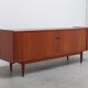 Buffet en teck danois avec portes tambour, années 1960.