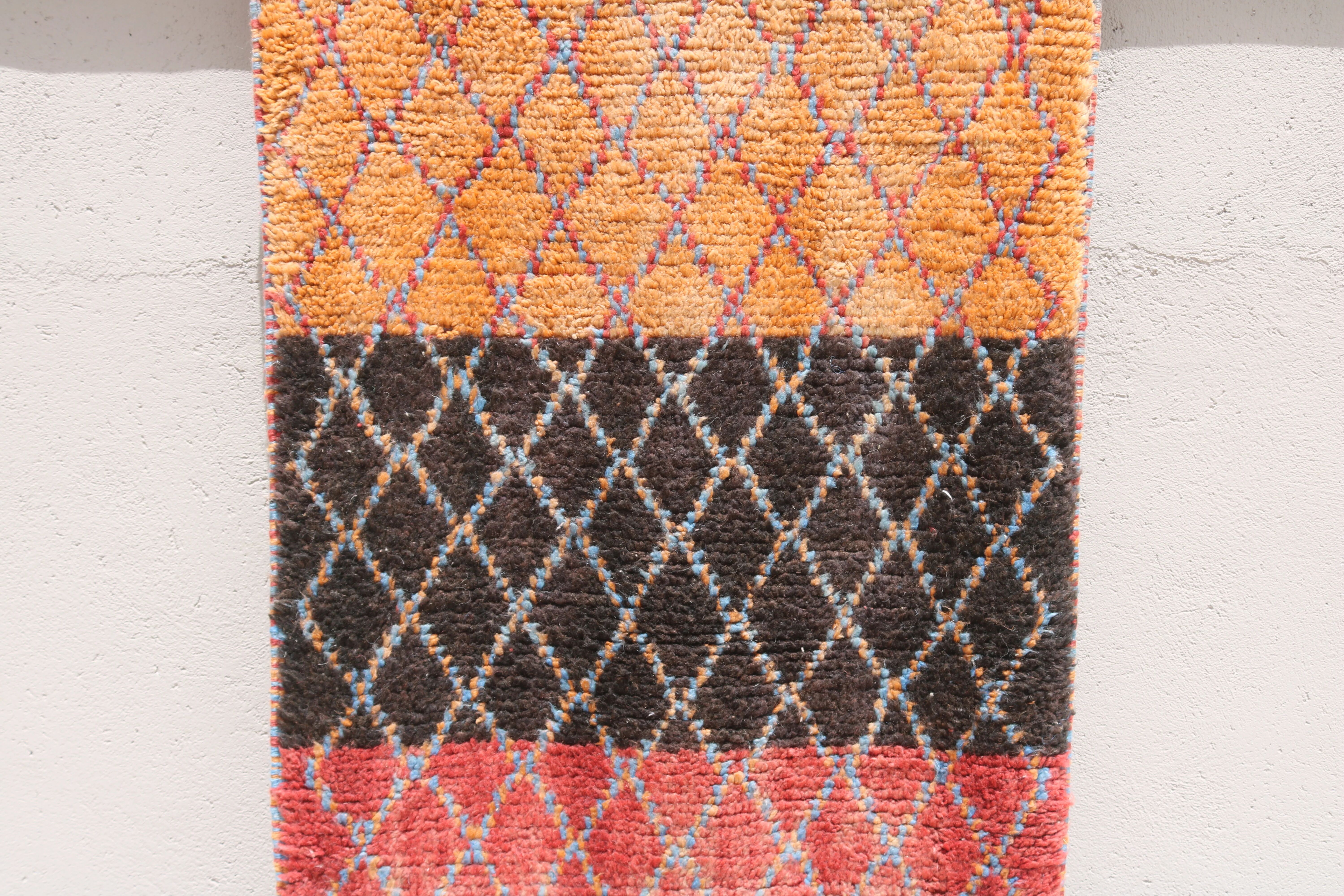 Handwoven coloured wool rug, 295 x 85 cm - R364