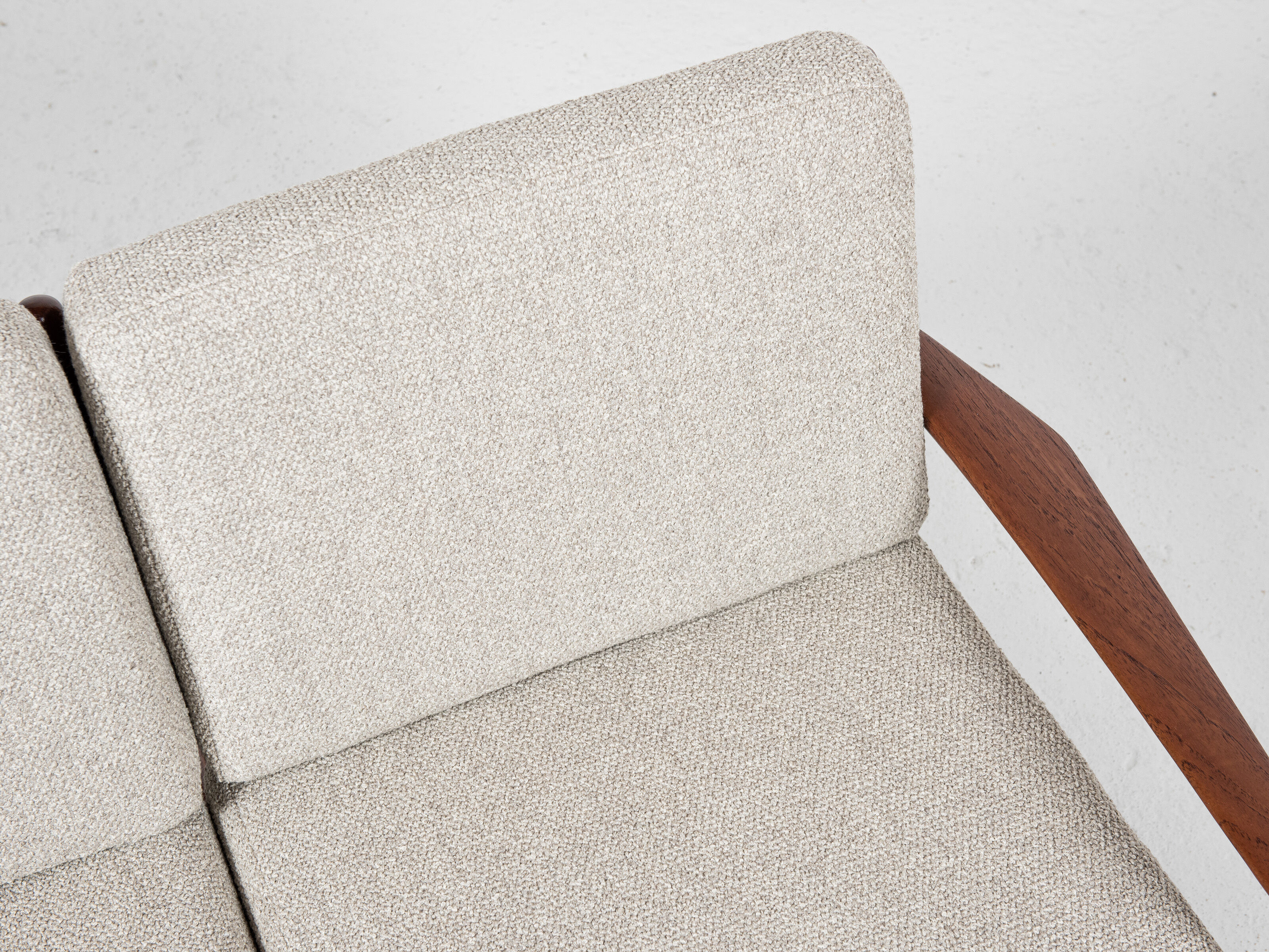 2-seater sofa design Sven Age Eriksen published by Glostrup 1960s.