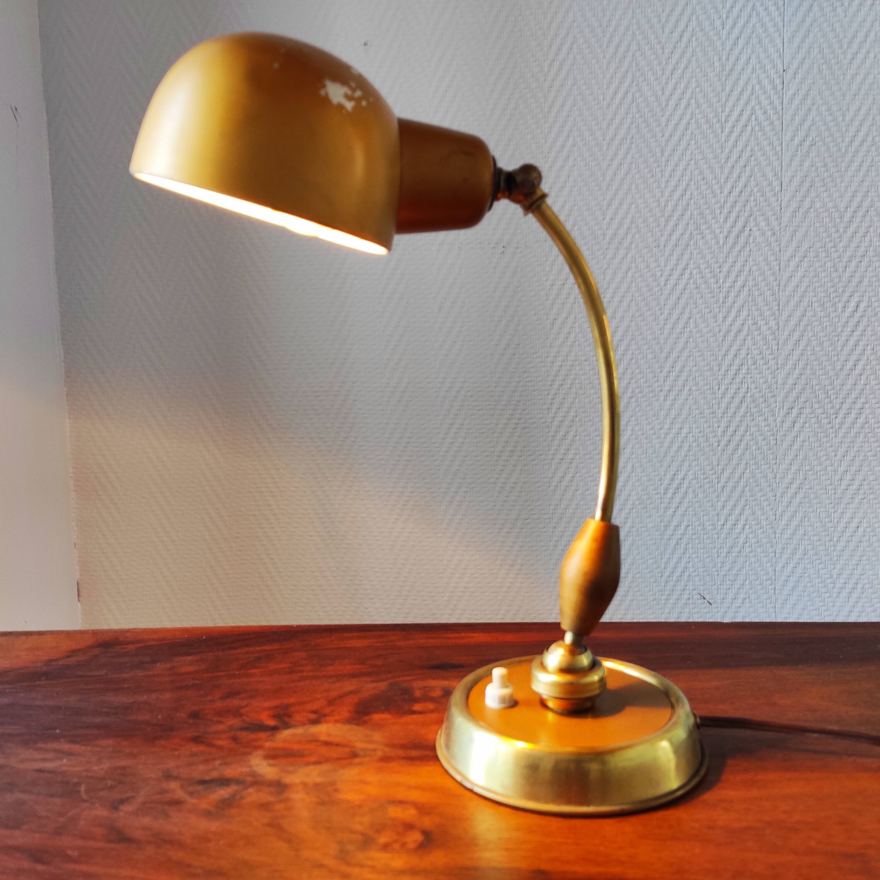 Antique Bauhaus style articulated desk lamp