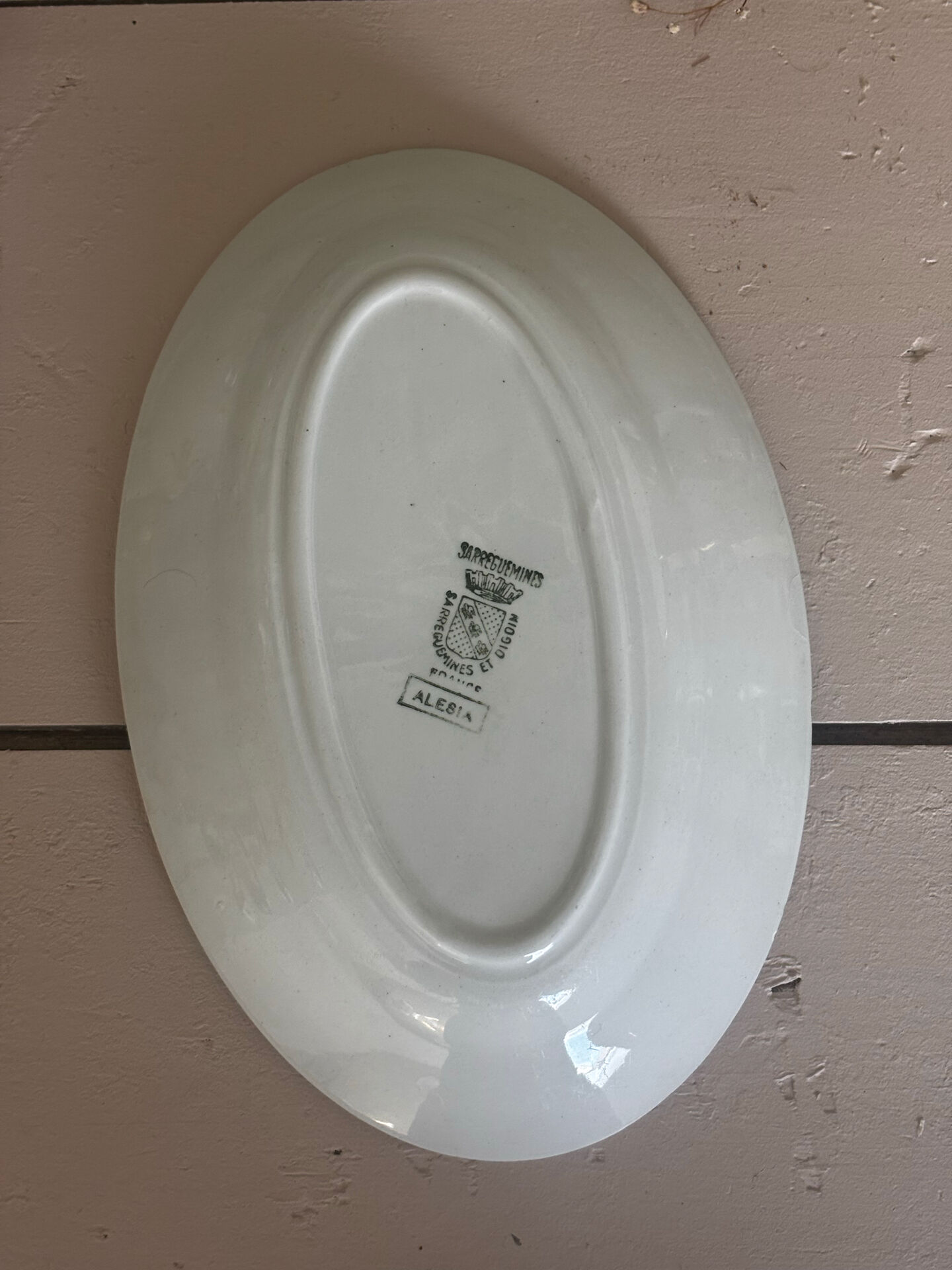 Old earthenware dish from Digoin Sarreguemines Alesia