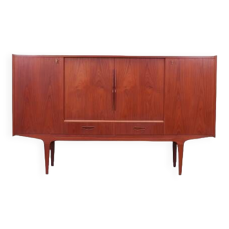 Buffet haut en teck, design danois, années 1960, production : Danemark