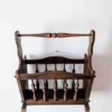 Porte-revue en bois ancien