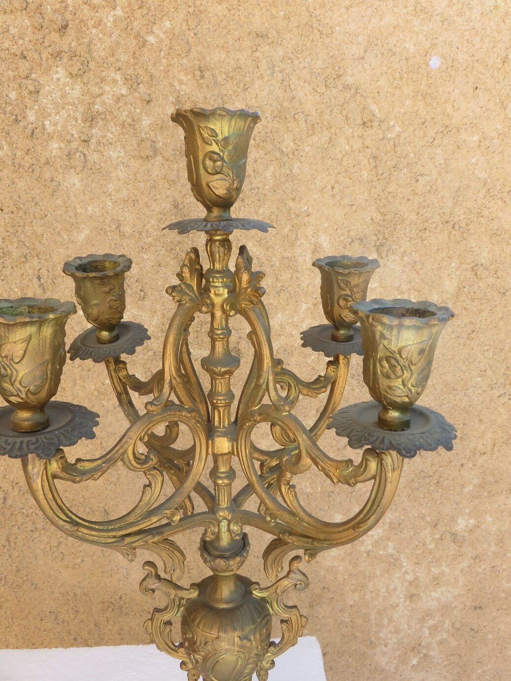 Pair candlesticks