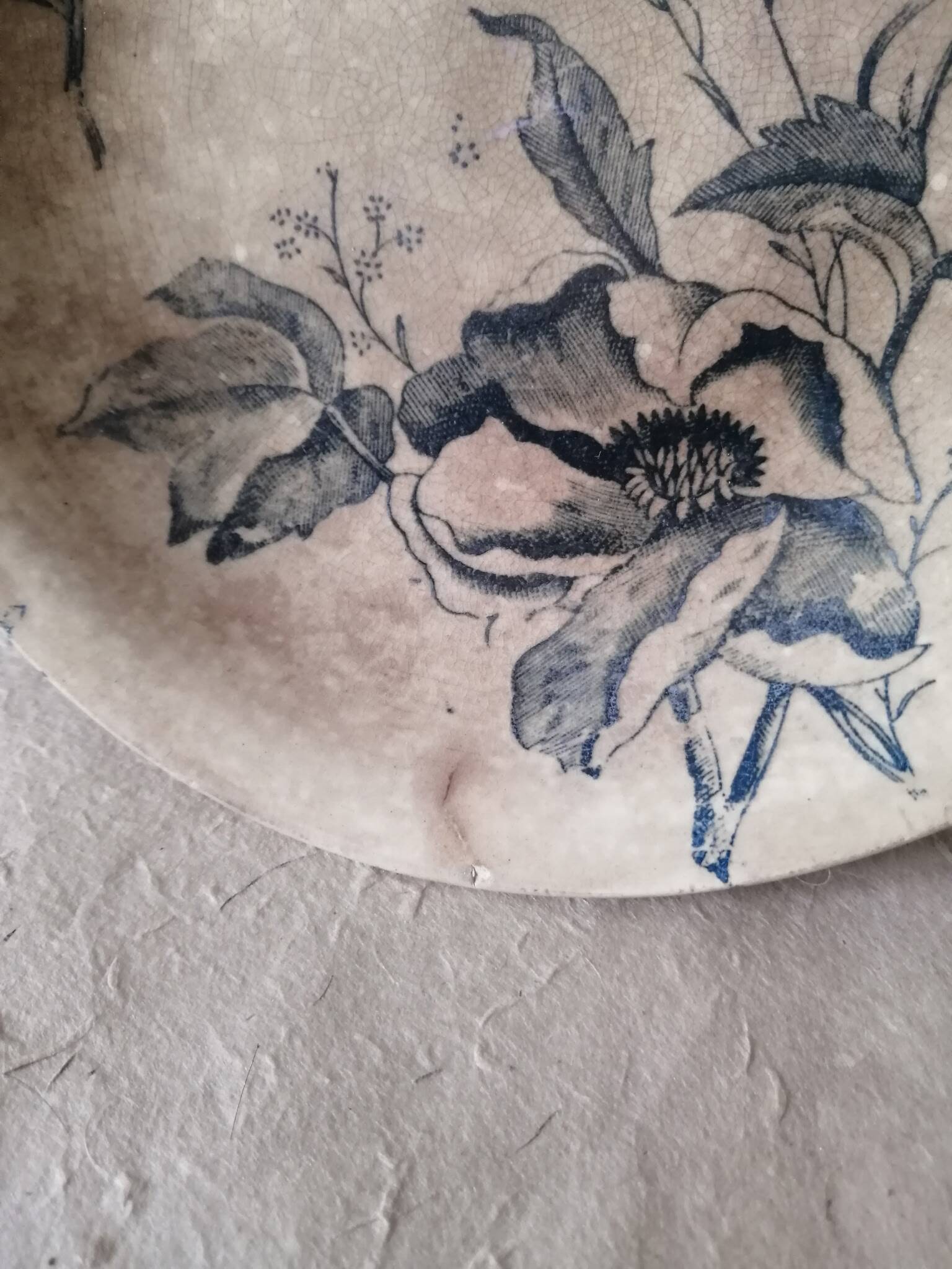 antique compote dish with floral decoration, diameter 21 cm
