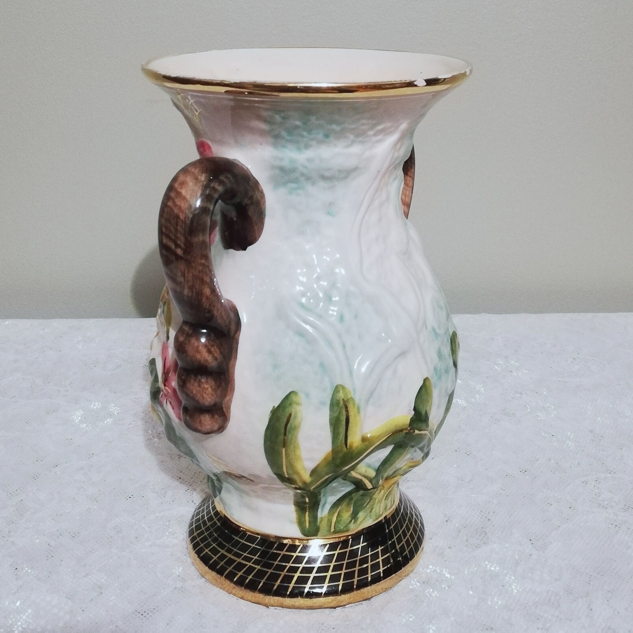 Ceramic vase signed Hubert Bequet