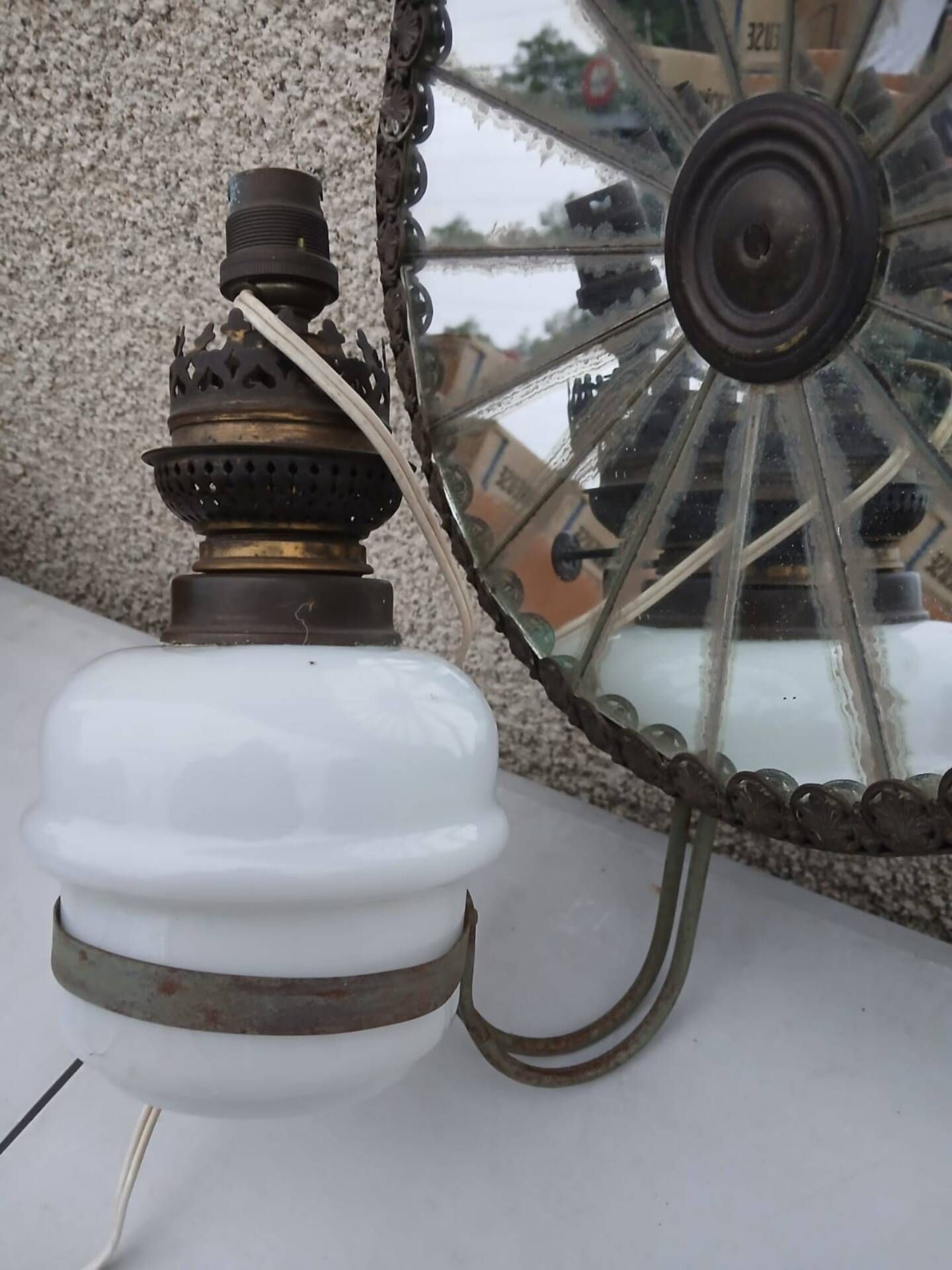 Antique oil wall lamp – Sun mirror and white opaline