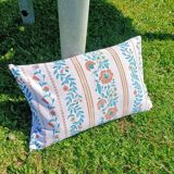 Provencal cushion
